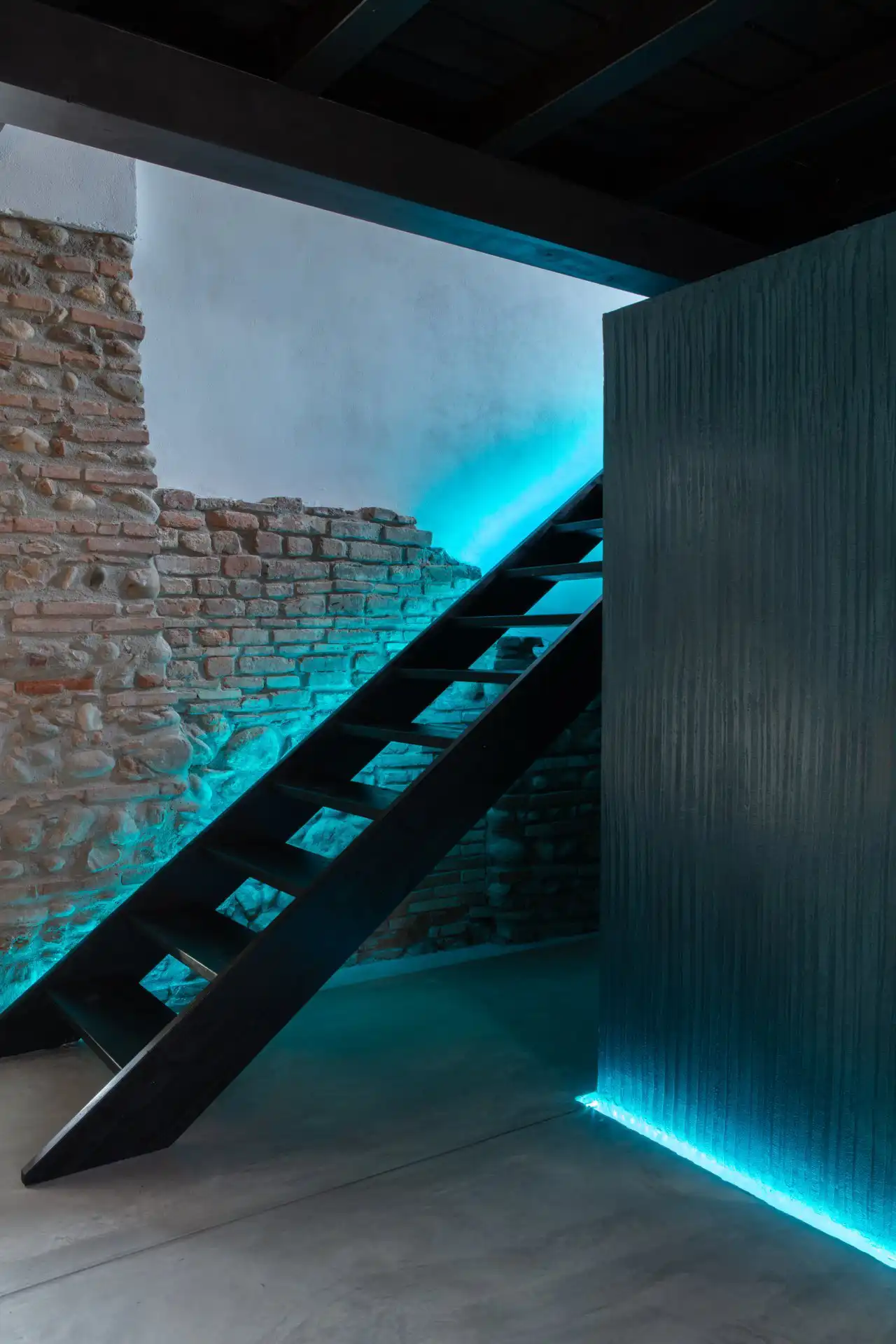 appartamento-ristrutturato-in-vendita-a-brembate-loft-casa&style (9)
