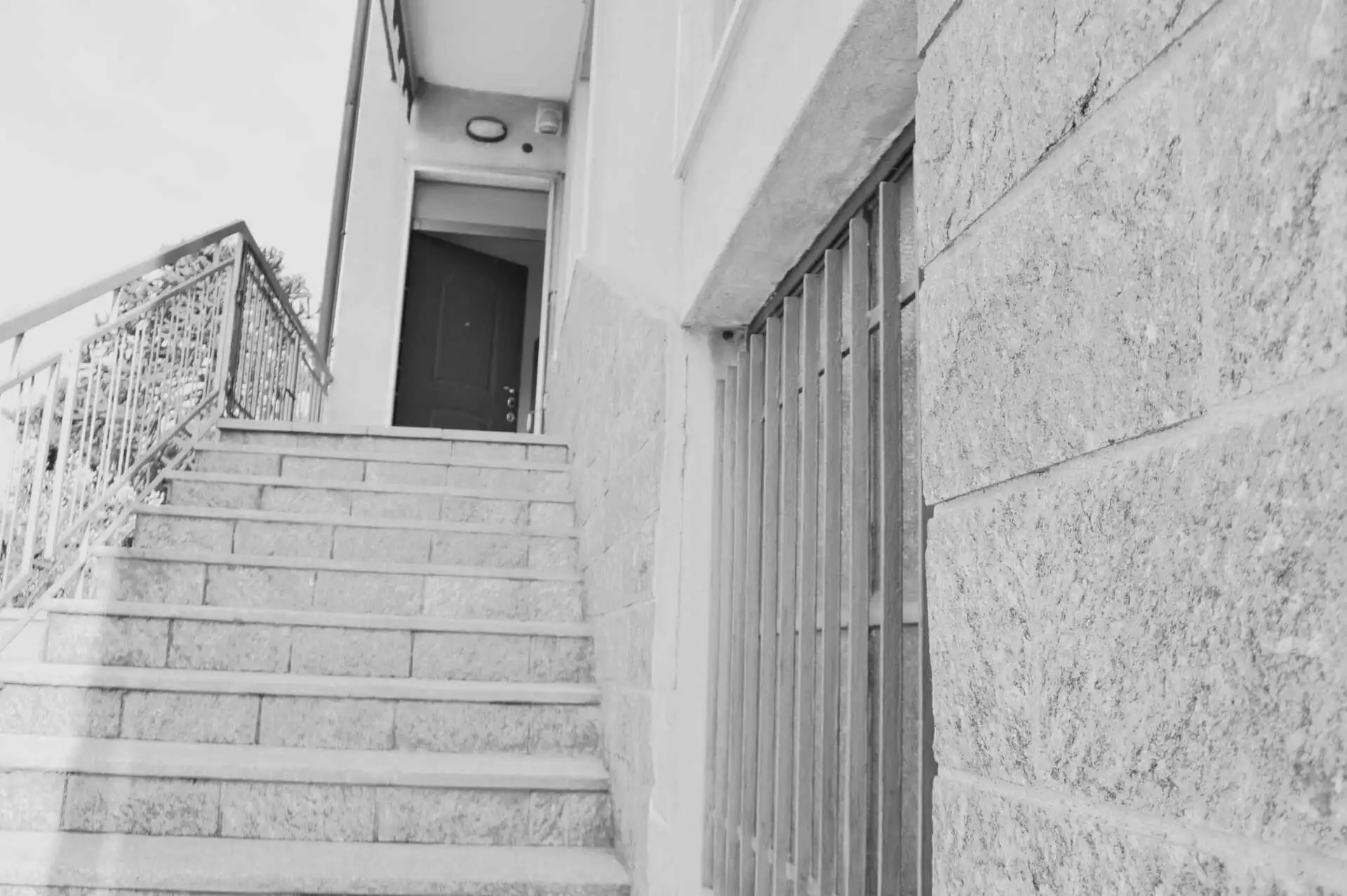 villa-singola-con-giardino-in-vendita-a-bellusco-casa&style-immobiliare-milano-e-brianza (5)