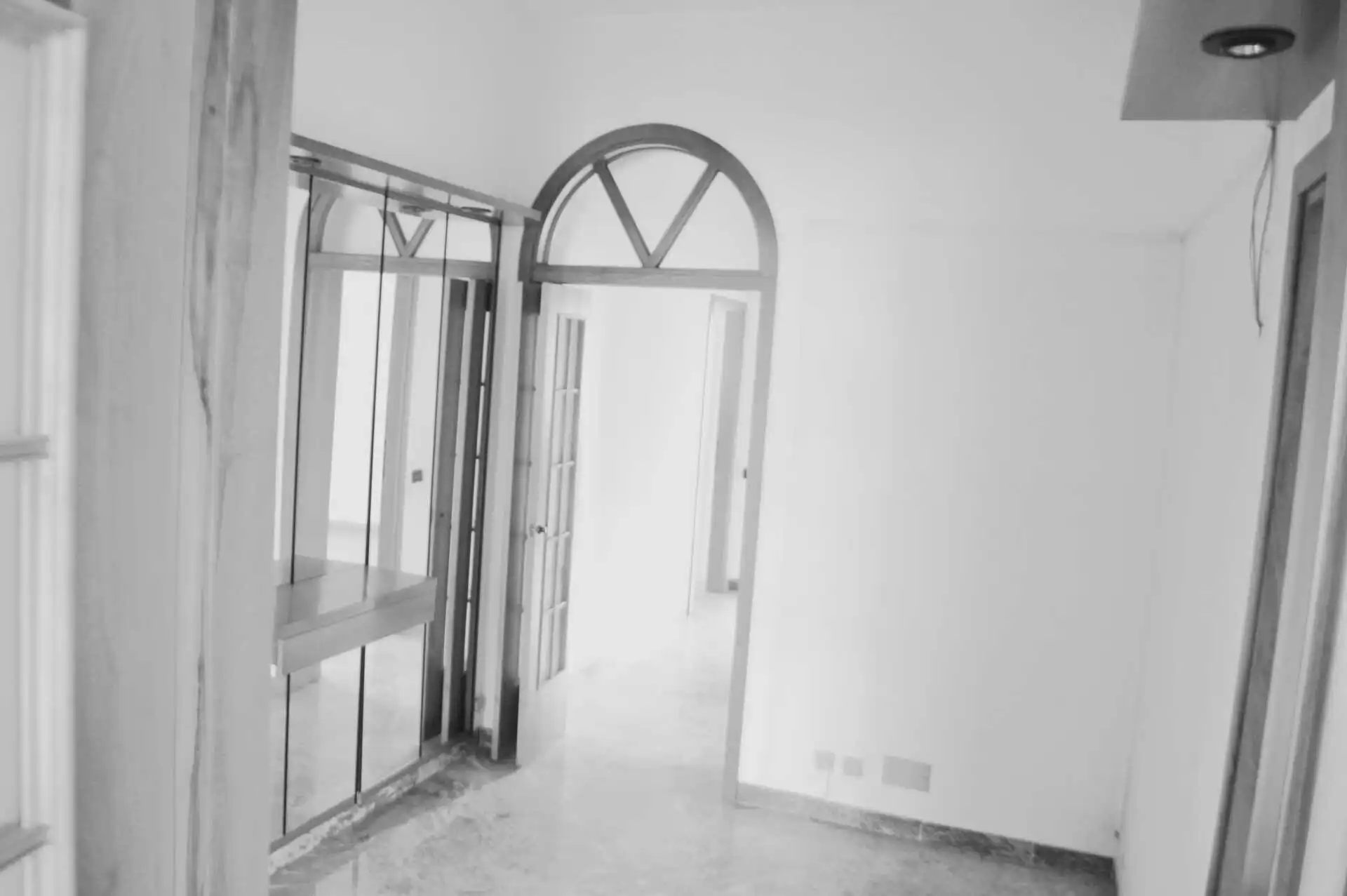 villa-singola-con-giardino-in-vendita-a-bellusco-casa&style-immobiliare-milano-e-brianza (7)