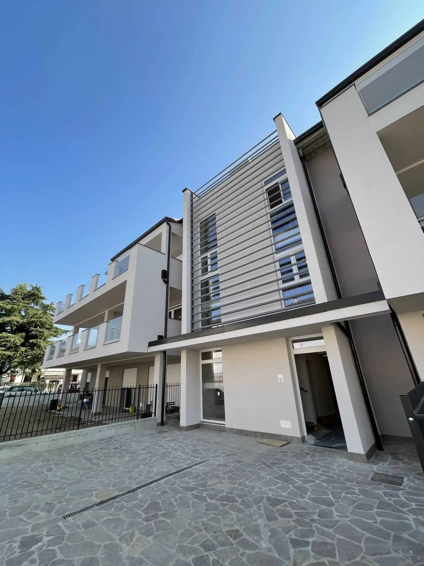 Attico-in-vendita-a-Cavenago-di-Brianza-agenzia-immobiliare-casaestyle (8)