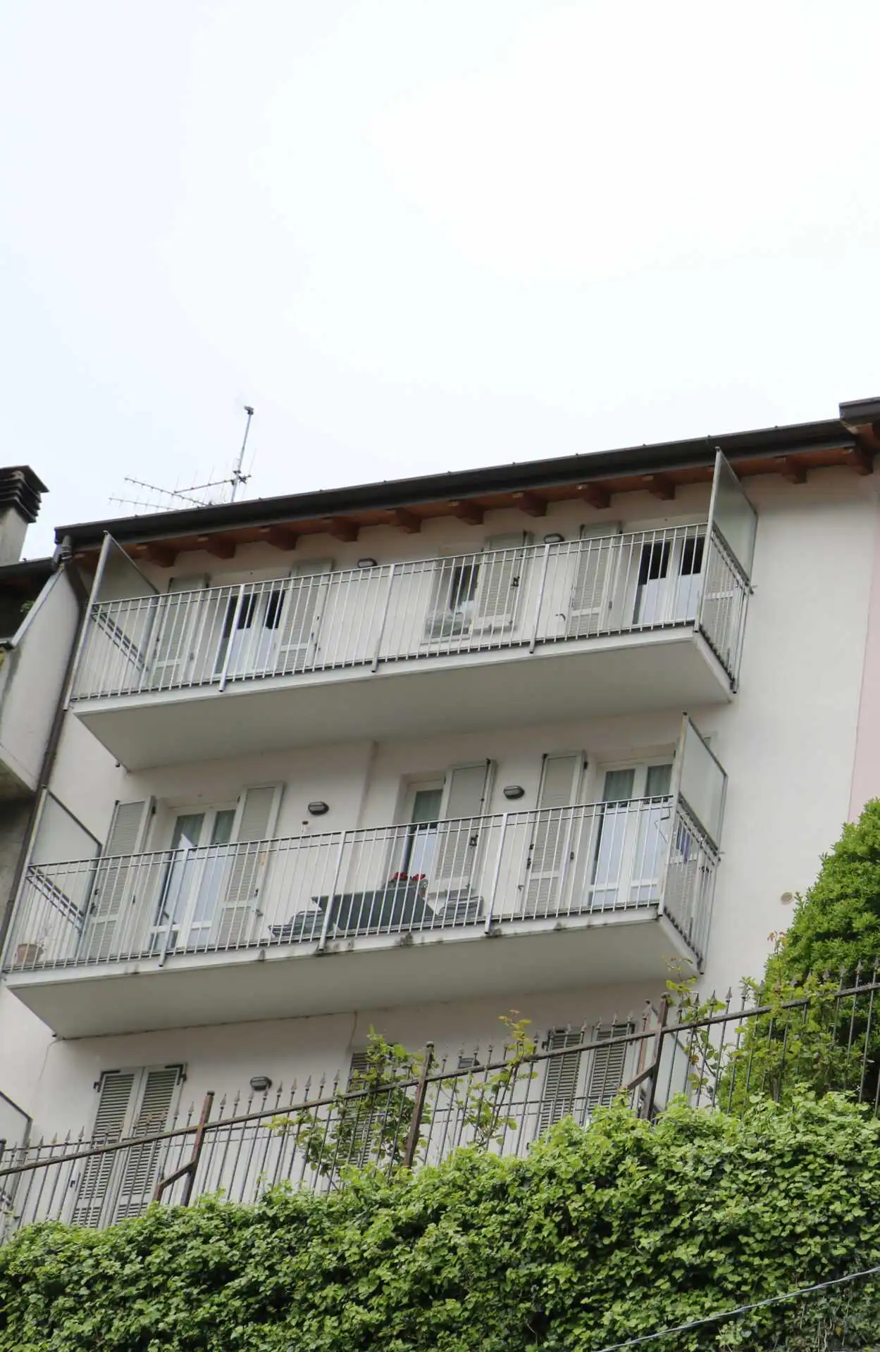 appartamento-in-vendita-a-laglio-lago-di-como-agenzia-immobiliare-milano-brianza-casa&style (1)