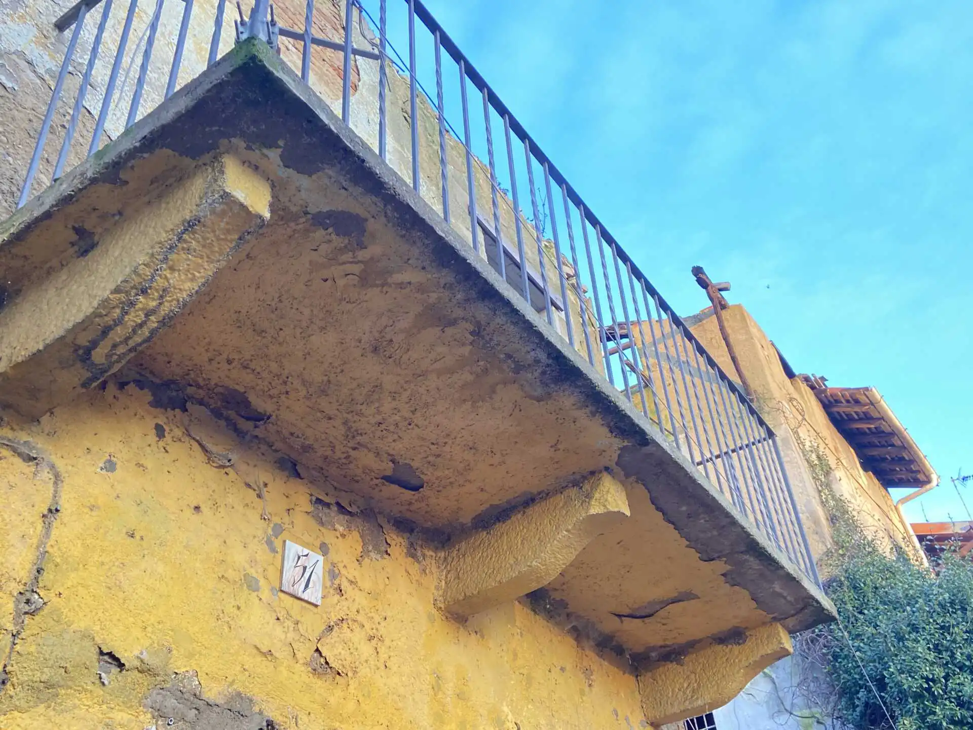 Rustici-da-ristrutturare-in-vendita-a-Missaglia (13)