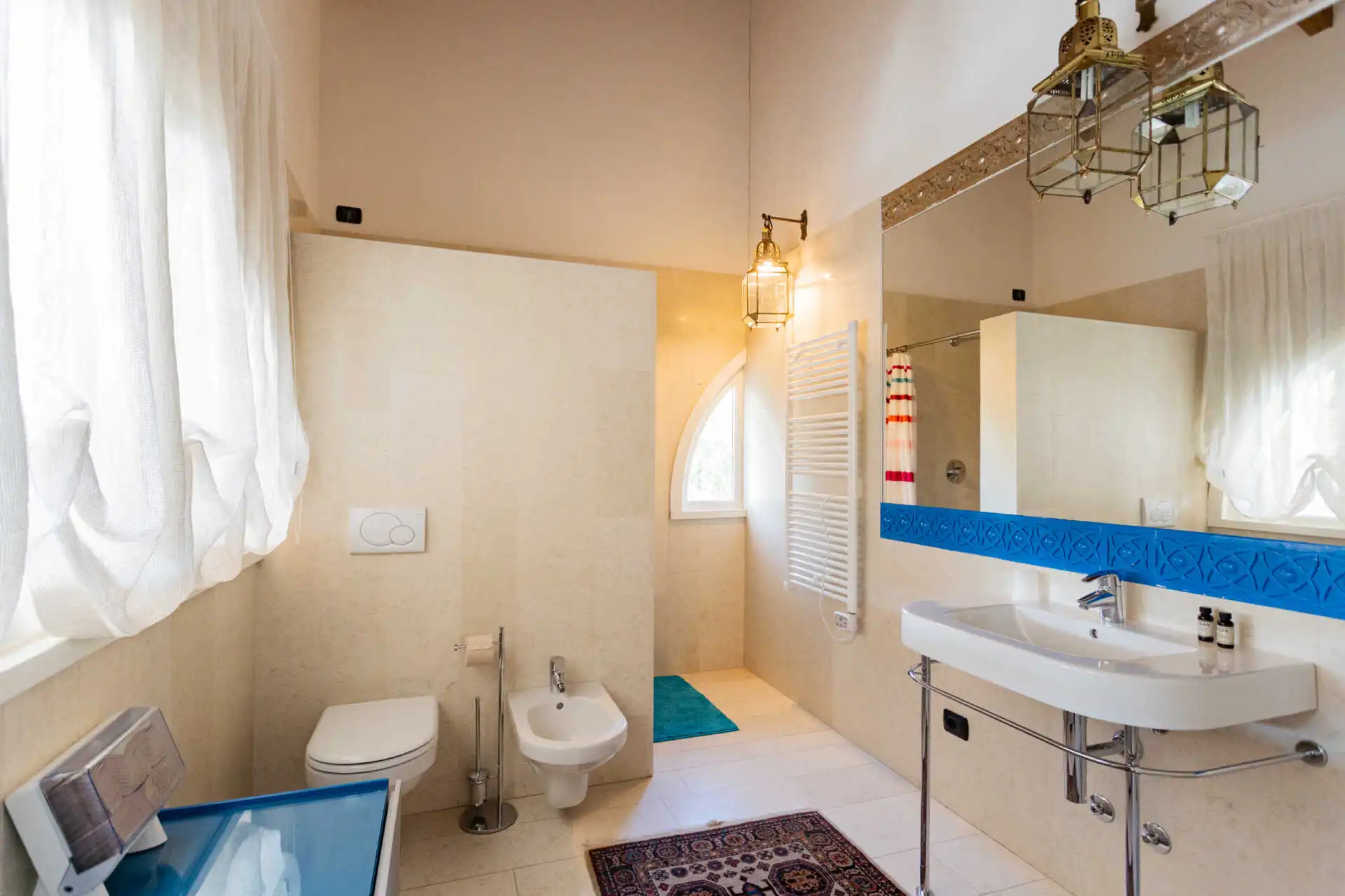 in-vendita-a-merate-villa-di-lusso-con-piscina-ex-cascina-ristrutturata-casa&style-immobiliare-milano-brianza (10)