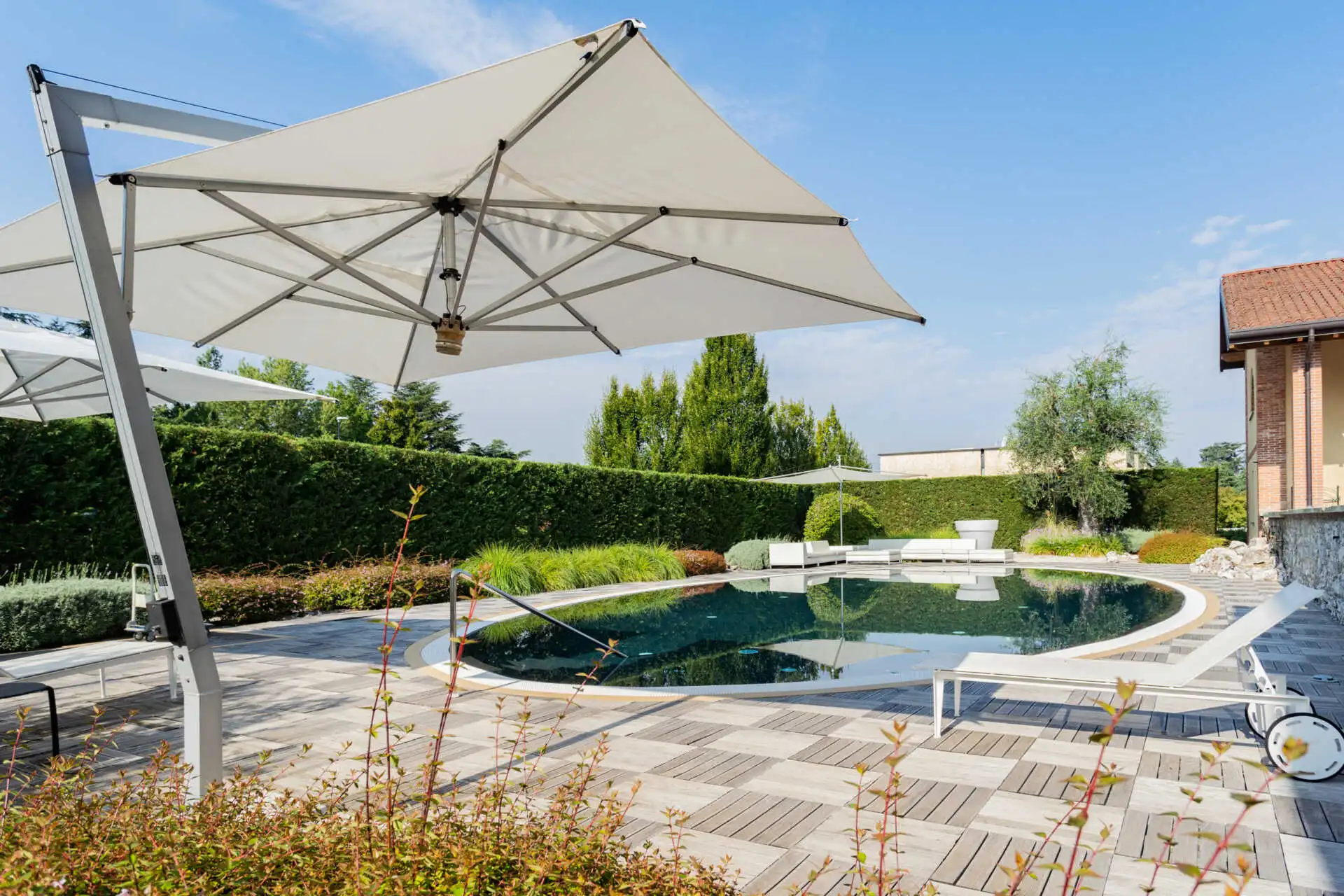 in-vendita-a-merate-villa-di-lusso-con-piscina-ex-cascina-ristrutturata-casa&style-immobiliare-milano-brianza (21)
