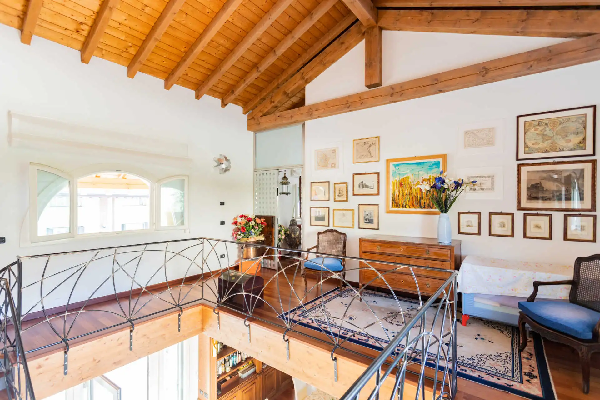 in-vendita-a-merate-villa-di-lusso-con-piscina-ex-cascina-ristrutturata-casa&style-immobiliare-milano-brianza (7)