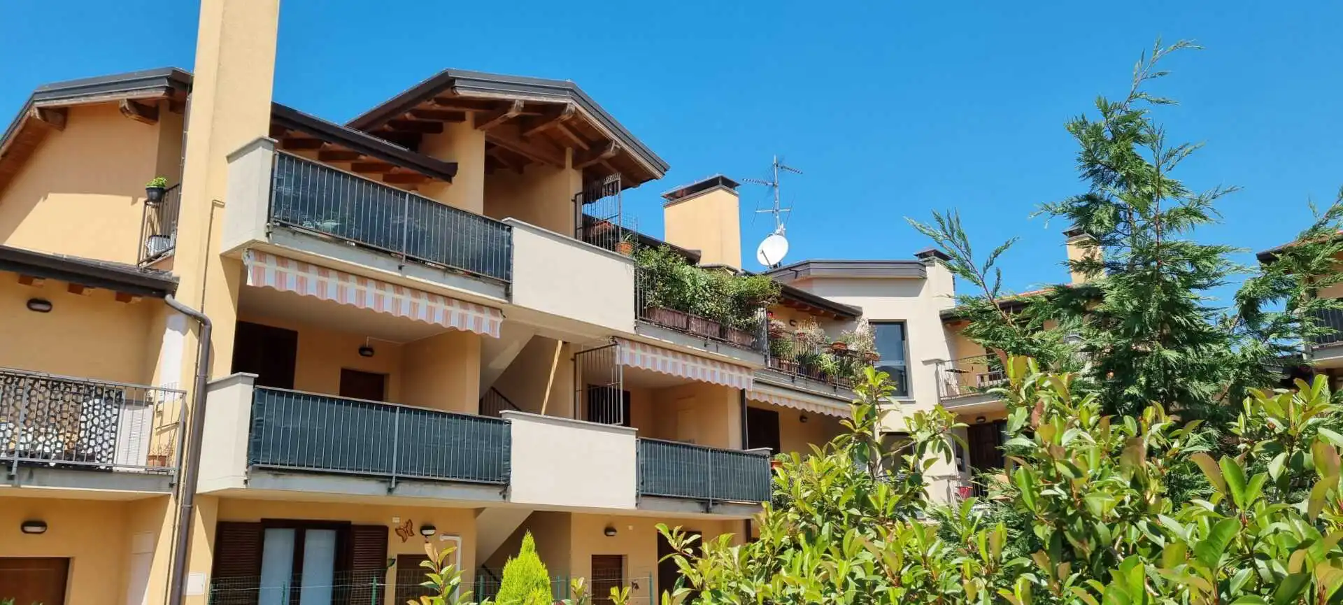 moderno-bilocale-in-vendita-a-pozzo-d-adda-immobiliare-milano-brianza-casaestyle (12)