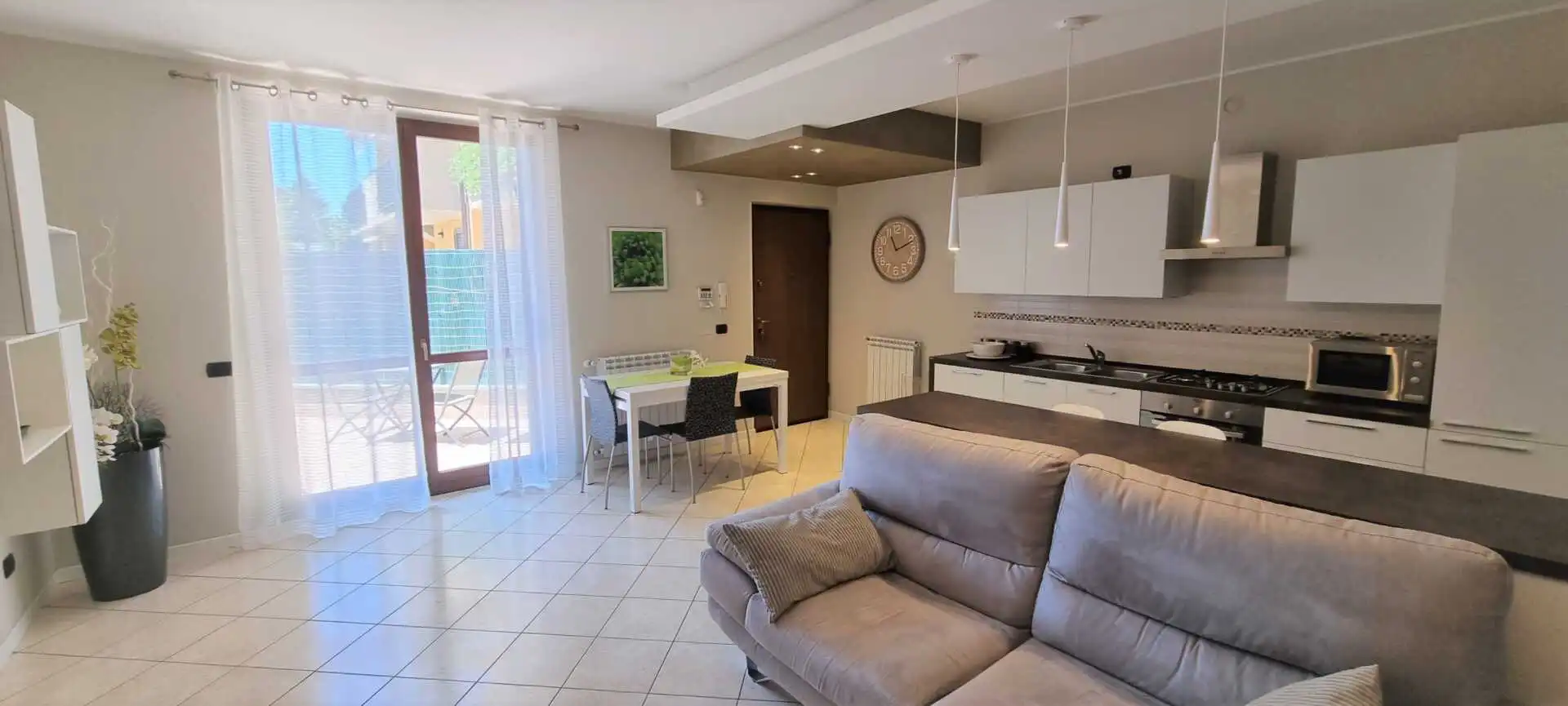 moderno-bilocale-in-vendita-a-pozzo-d-adda-immobiliare-milano-brianza-casaestyle (5)