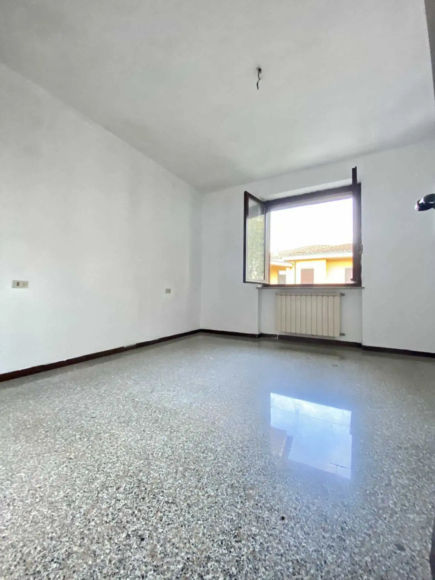 Villa singola in centro a Massalengo vista parco (8)