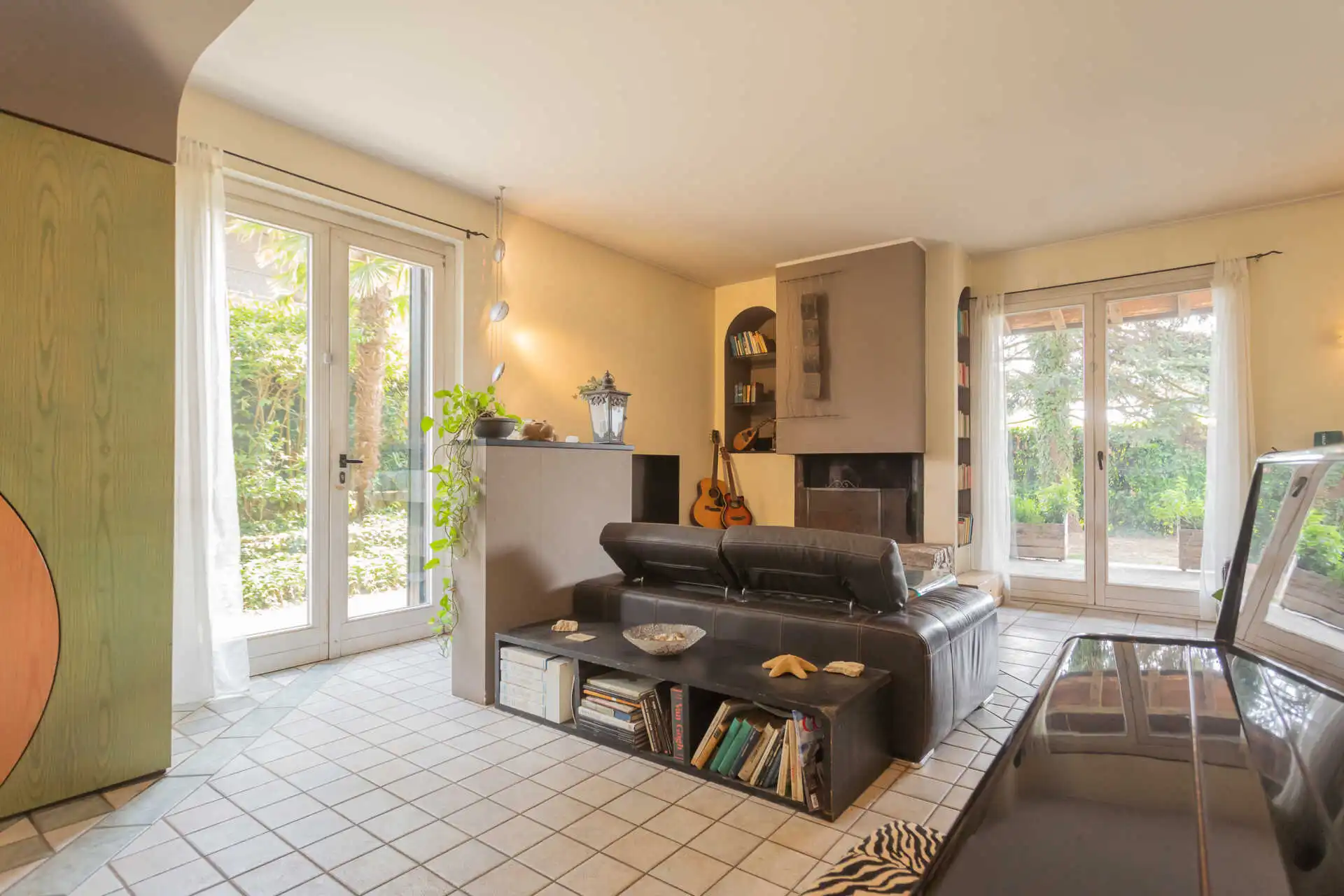 Triuggio villa singola con due appartamenti (25)