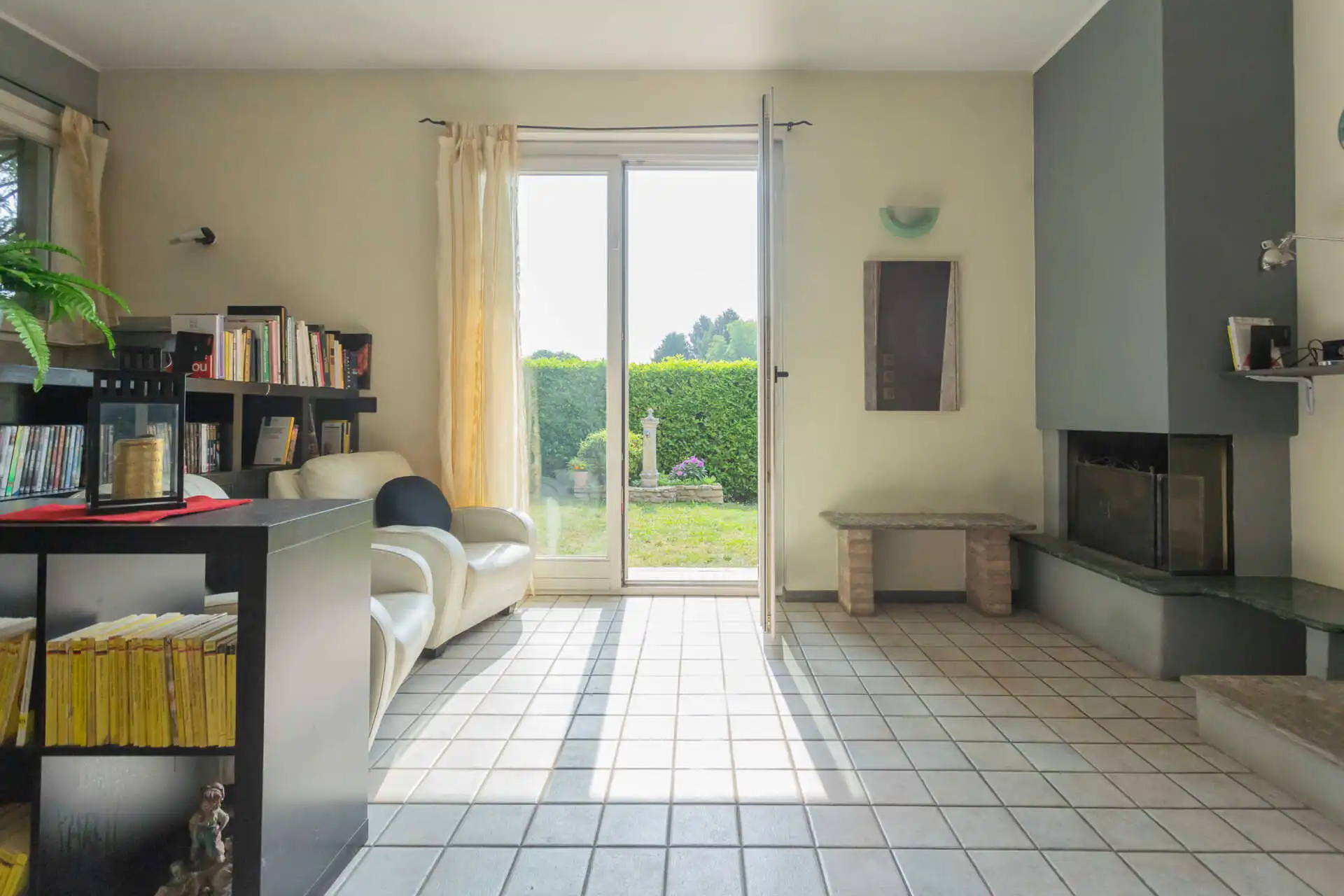 Triuggio villa singola con due appartamenti (26)