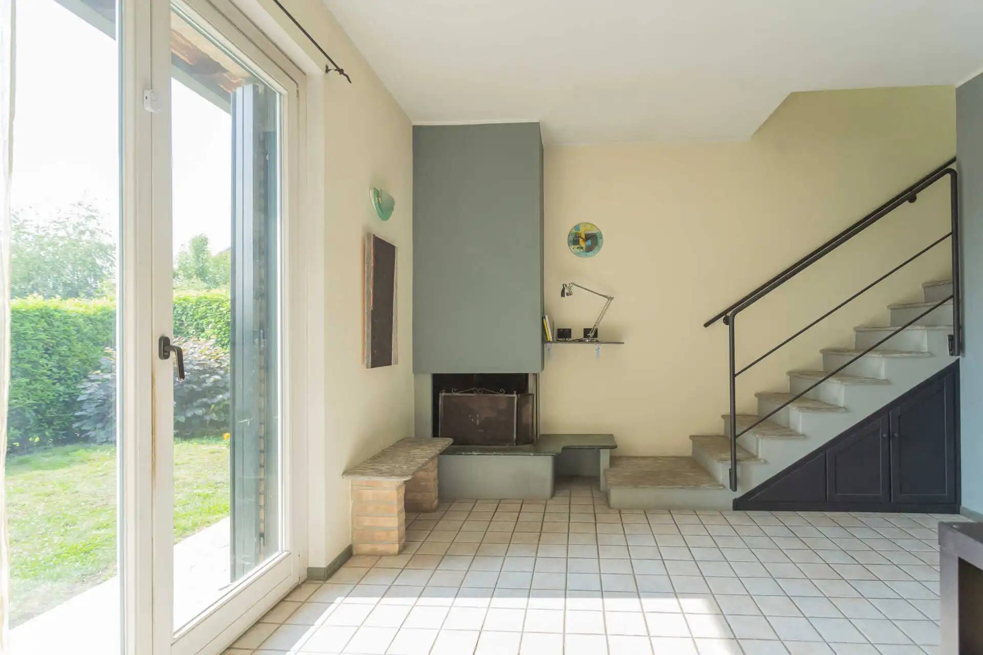Triuggio villa singola con due appartamenti (30)
