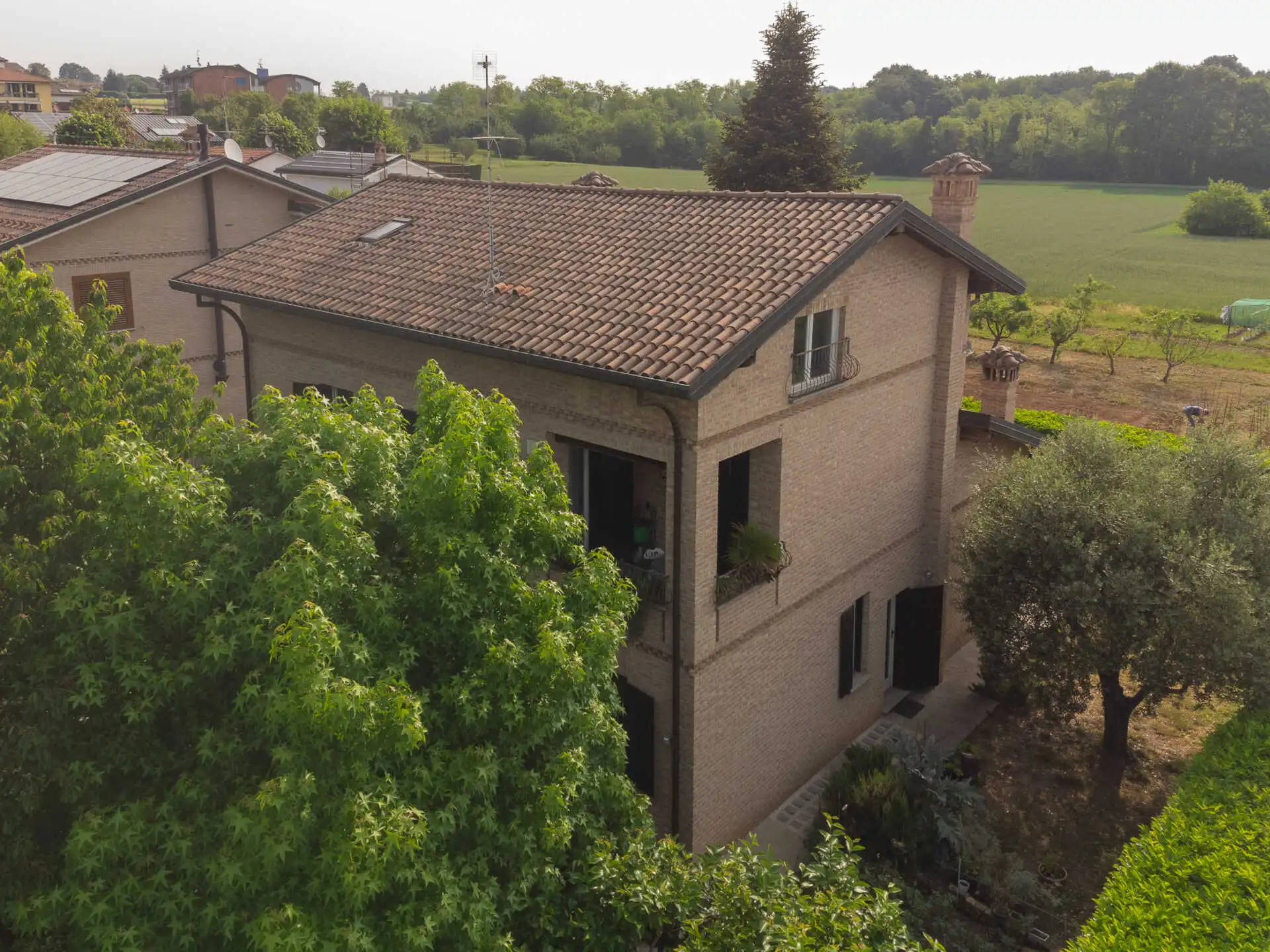 Triuggio villa singola con due appartamenti (43)
