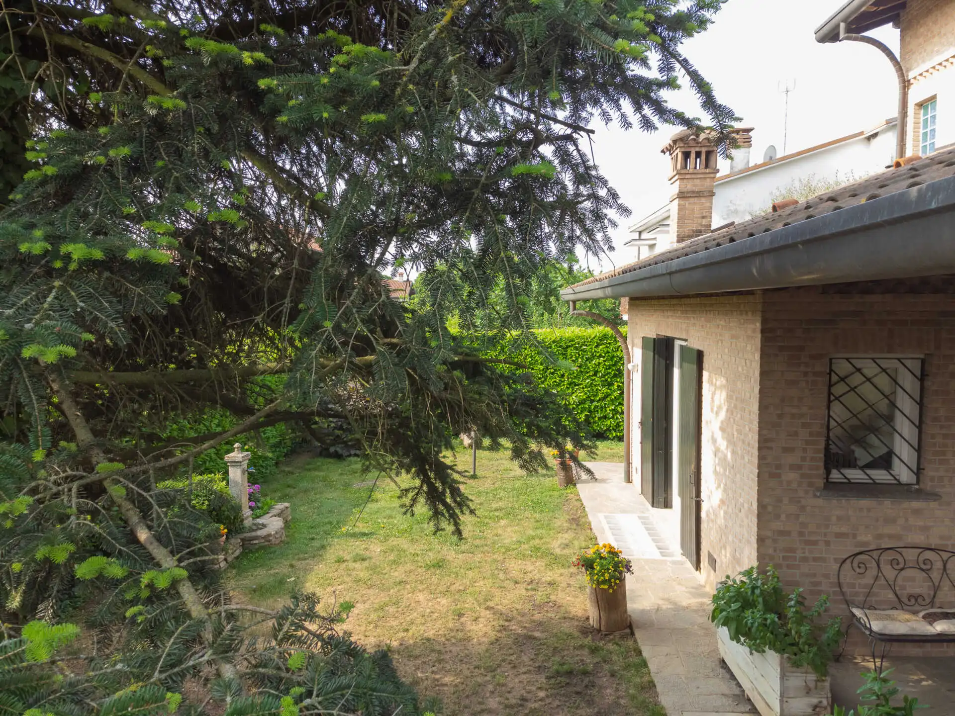 Triuggio villa singola con due appartamenti (45)