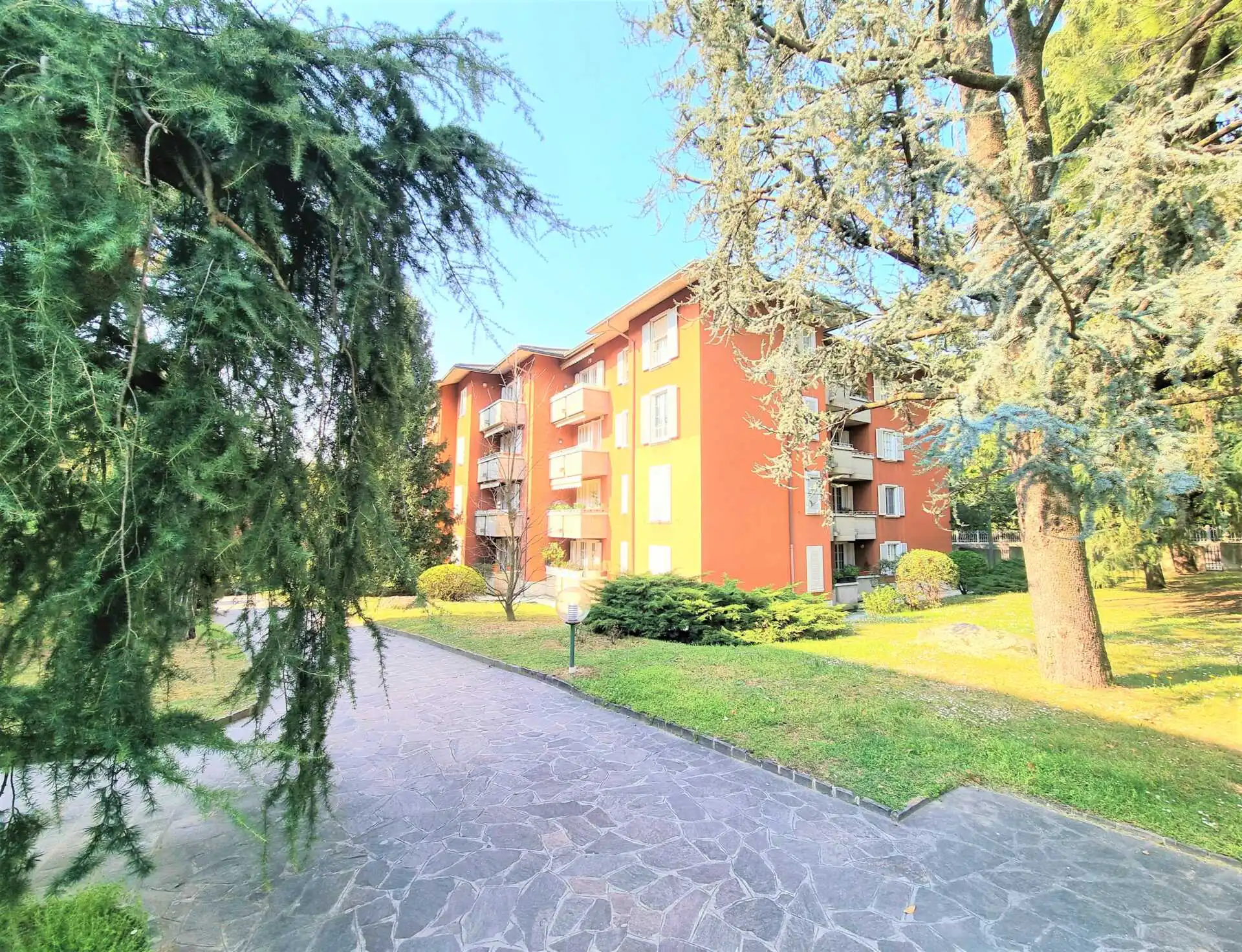 casaestyle Merate vendita appartamento 3 locali (16)