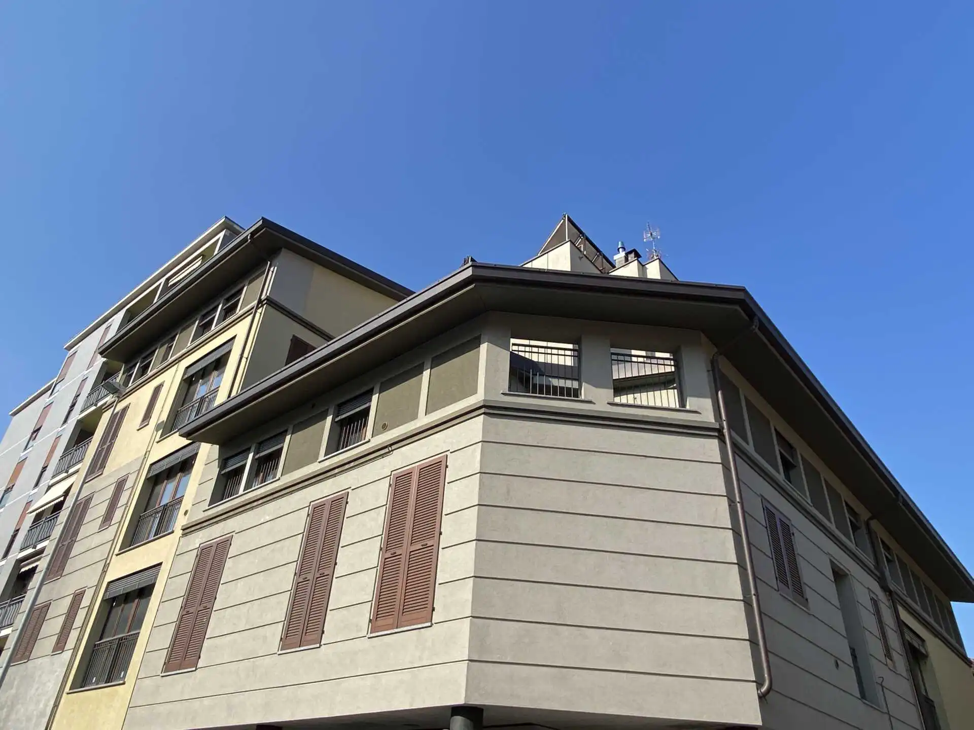 palazzina-in-vendita-a-lissone-immobiliare-milano-brianza-casaestyle (4)