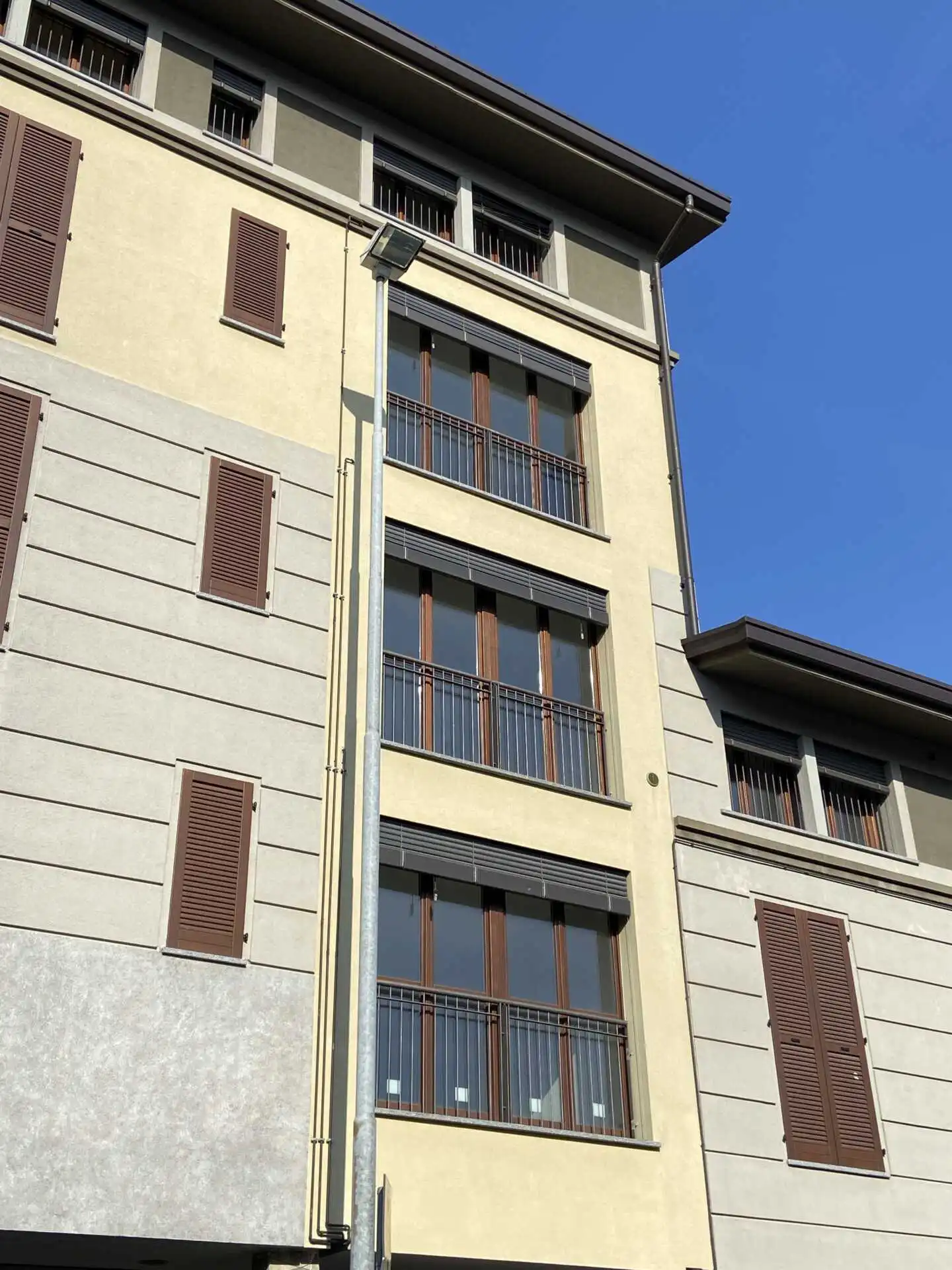palazzina-in-vendita-a-lissone-immobiliare-milano-brianza-casaestyle (7)