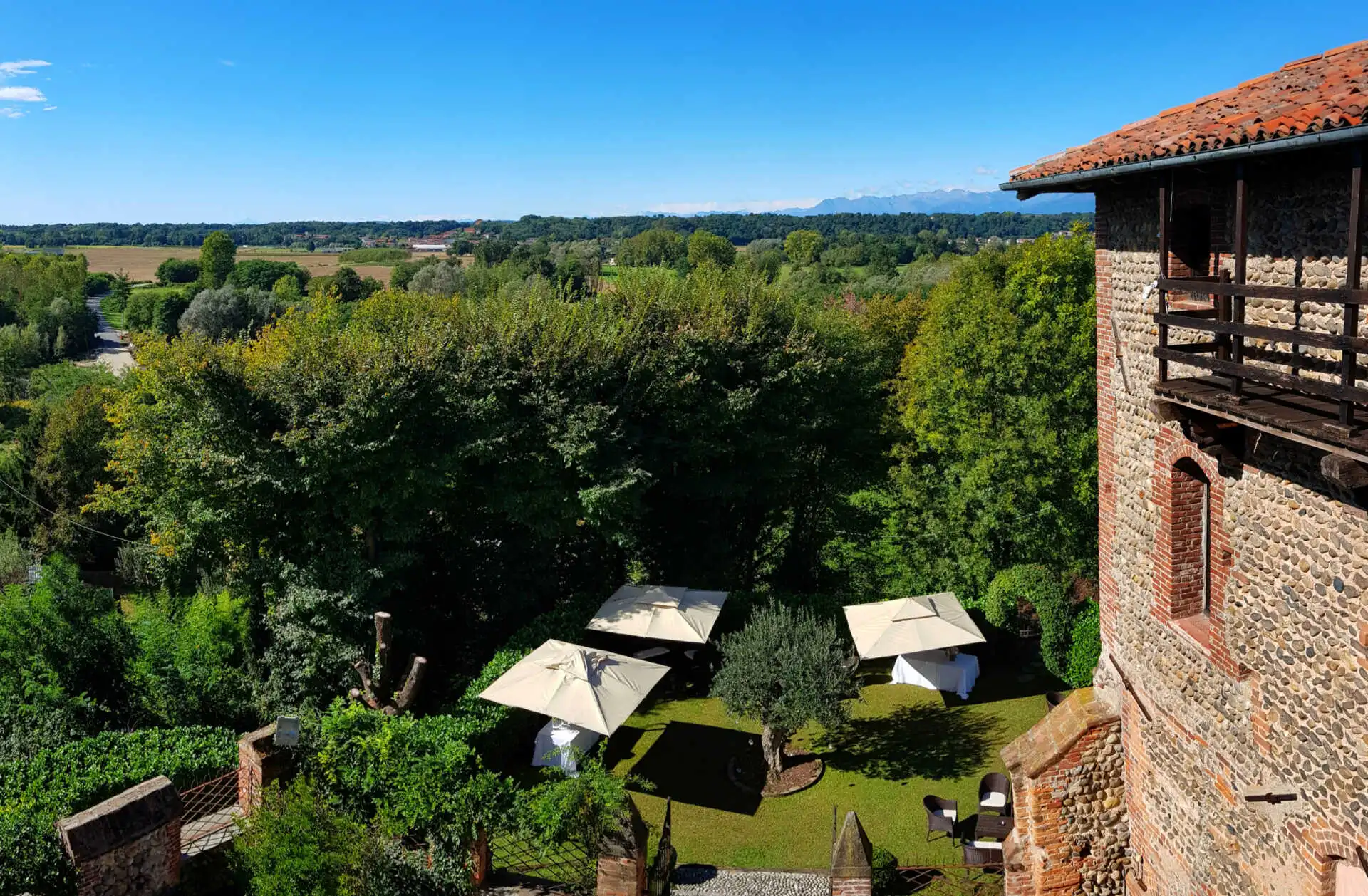 Castello in Vendita nel Bielle (44)