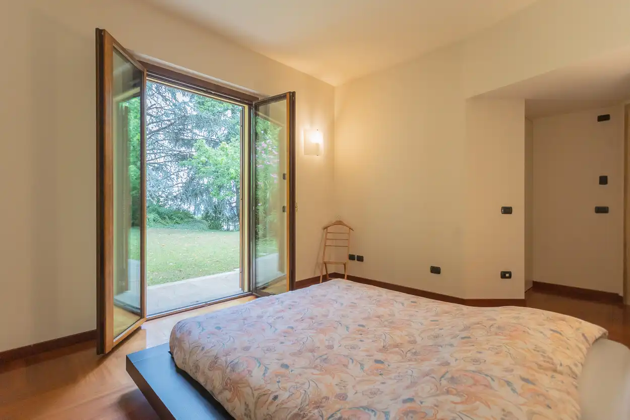 Villa singola in vendita a Merate con piscina (18)