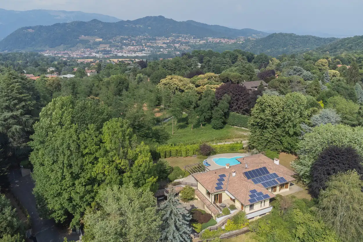 Villa singola in vendita a Merate con piscina (4)