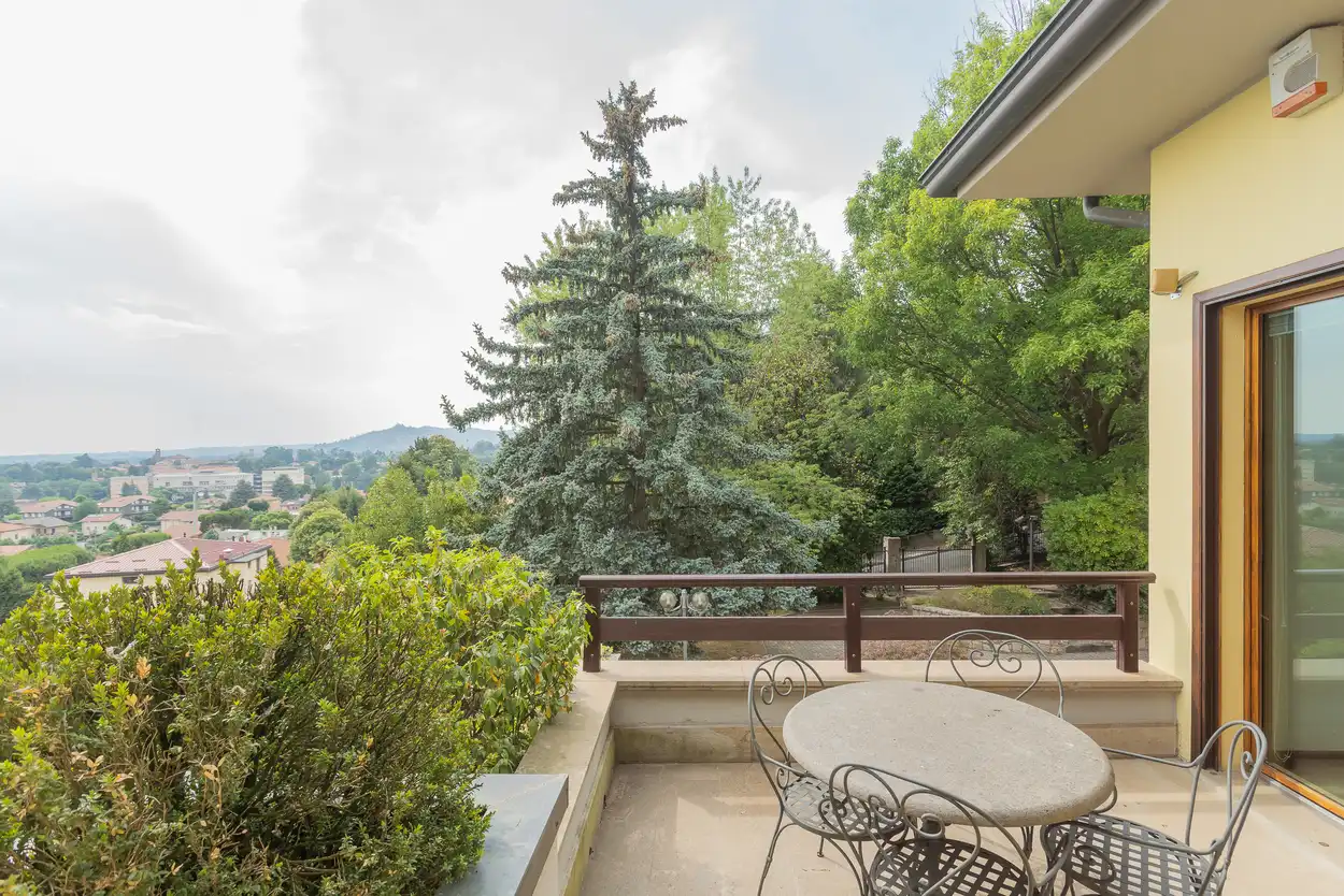 Villa singola in vendita a Merate con piscina (56)