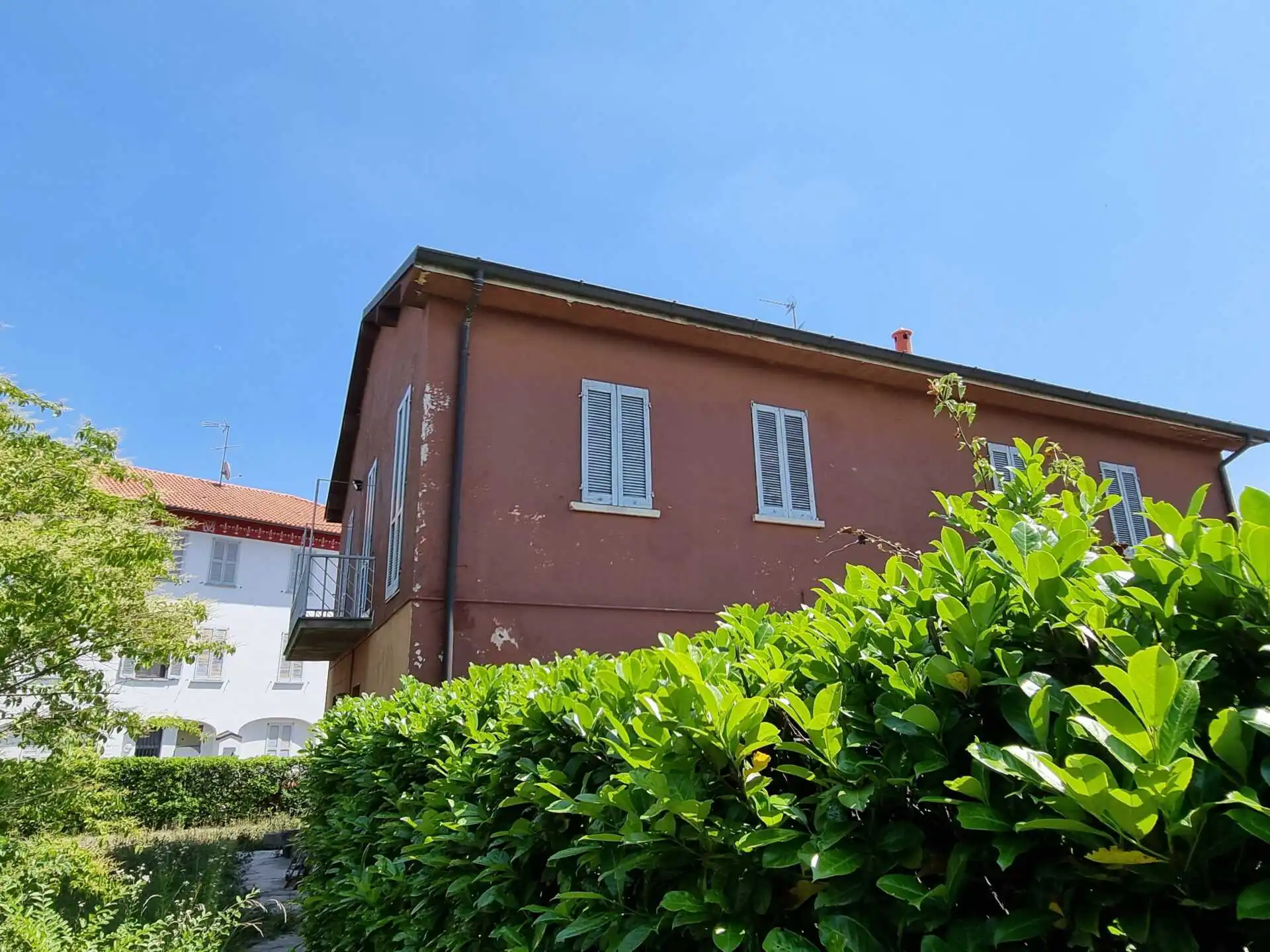 Villa singola in vendita con due appartamenti cornate d'adda (14)