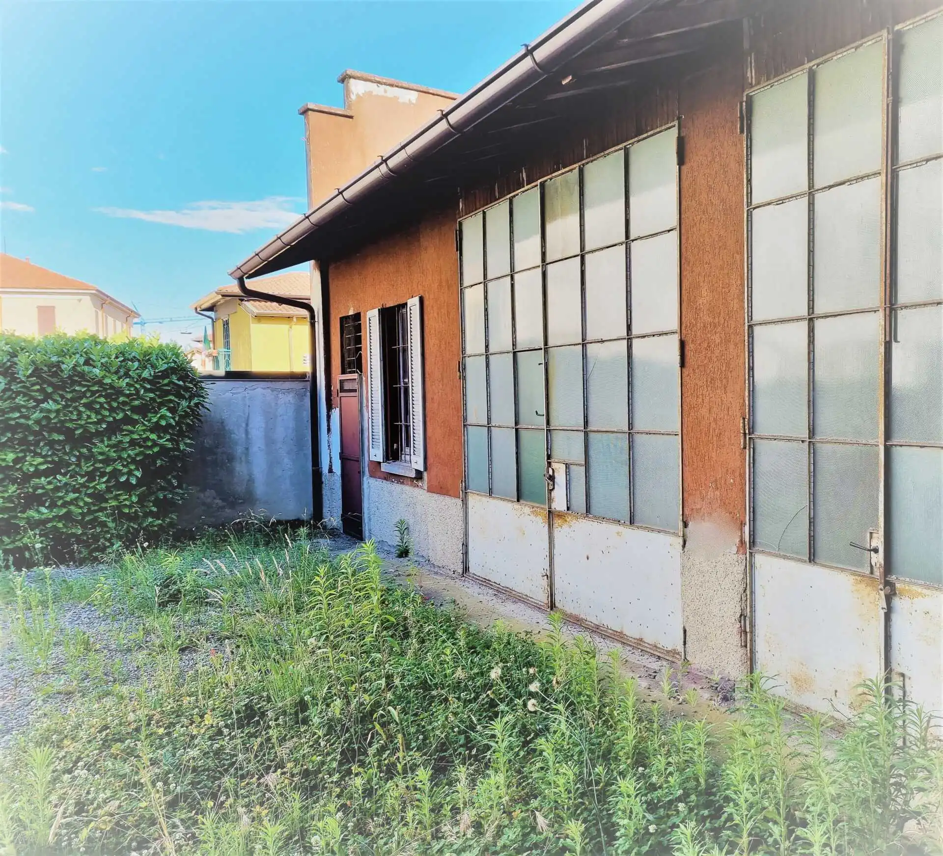 Villa singola in vendita con due appartamenti cornate d'adda (21)