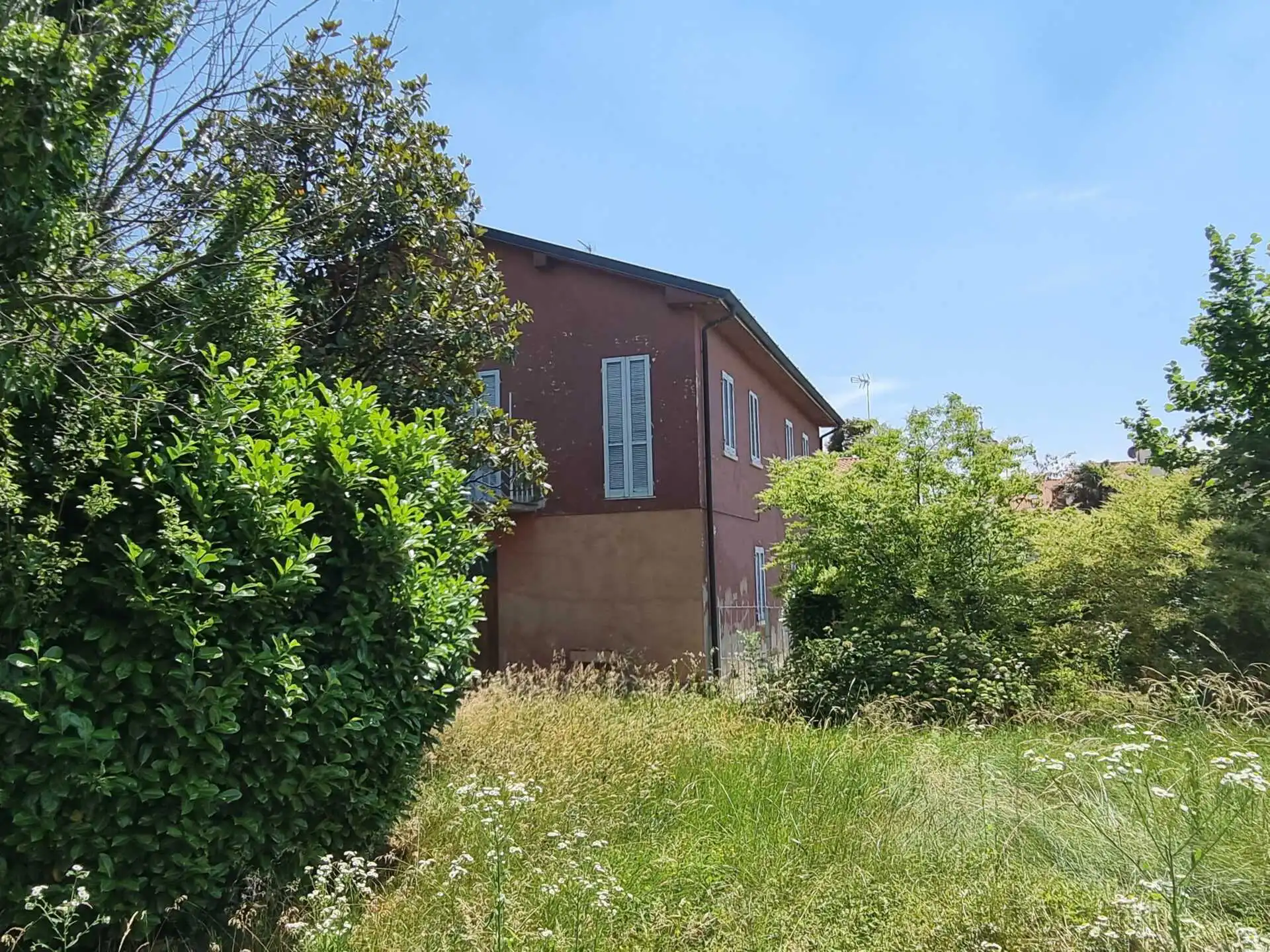 Villa singola in vendita con due appartamenti cornate d'adda (22)