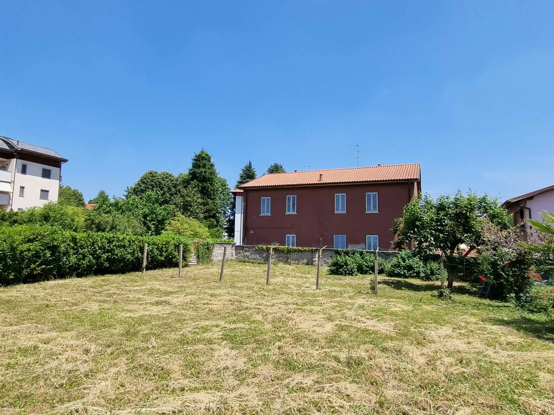 Villa singola in vendita con due appartamenti cornate d'adda (36)