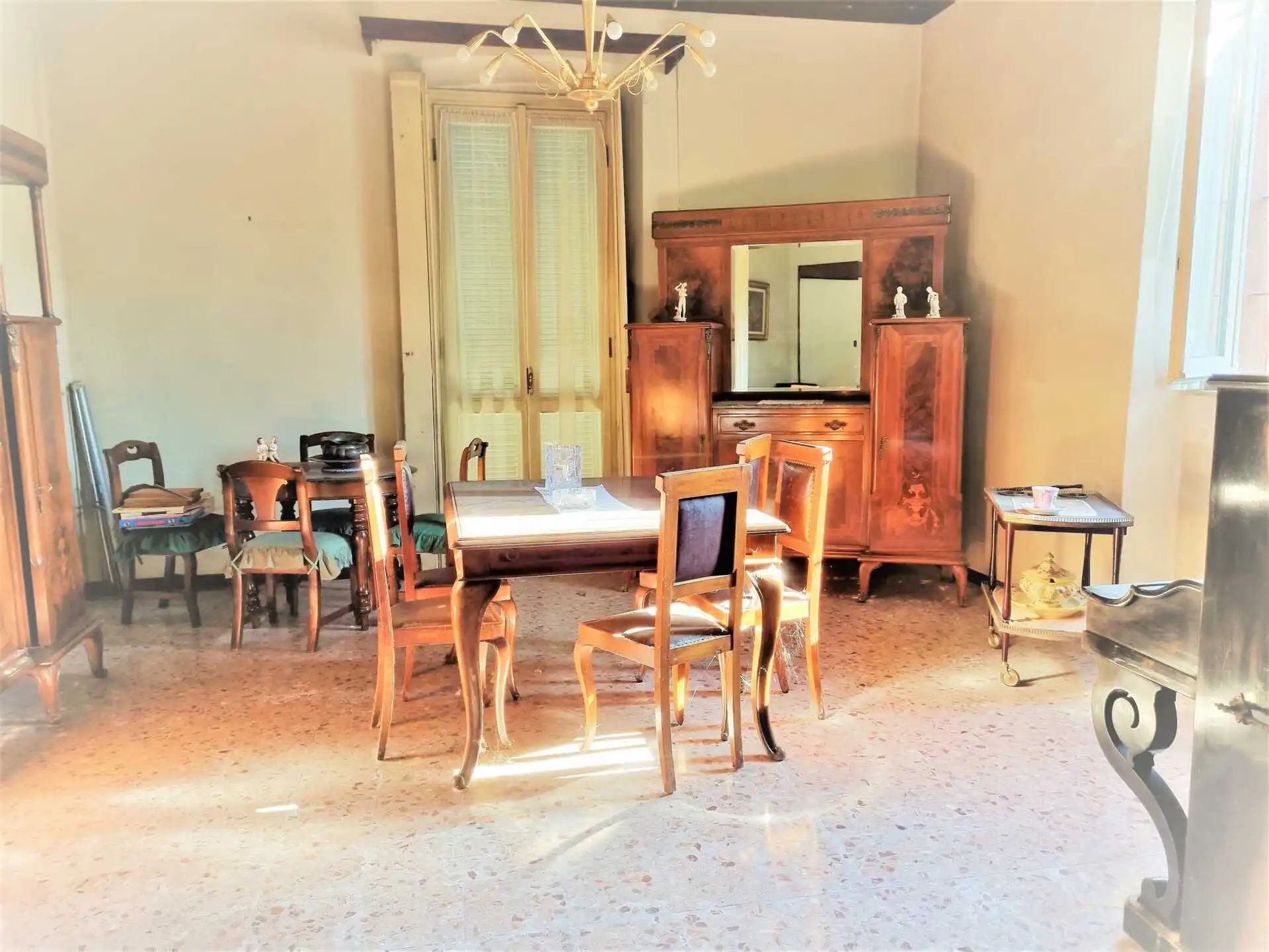 Villa singola in vendita con due appartamenti cornate d'adda (37)