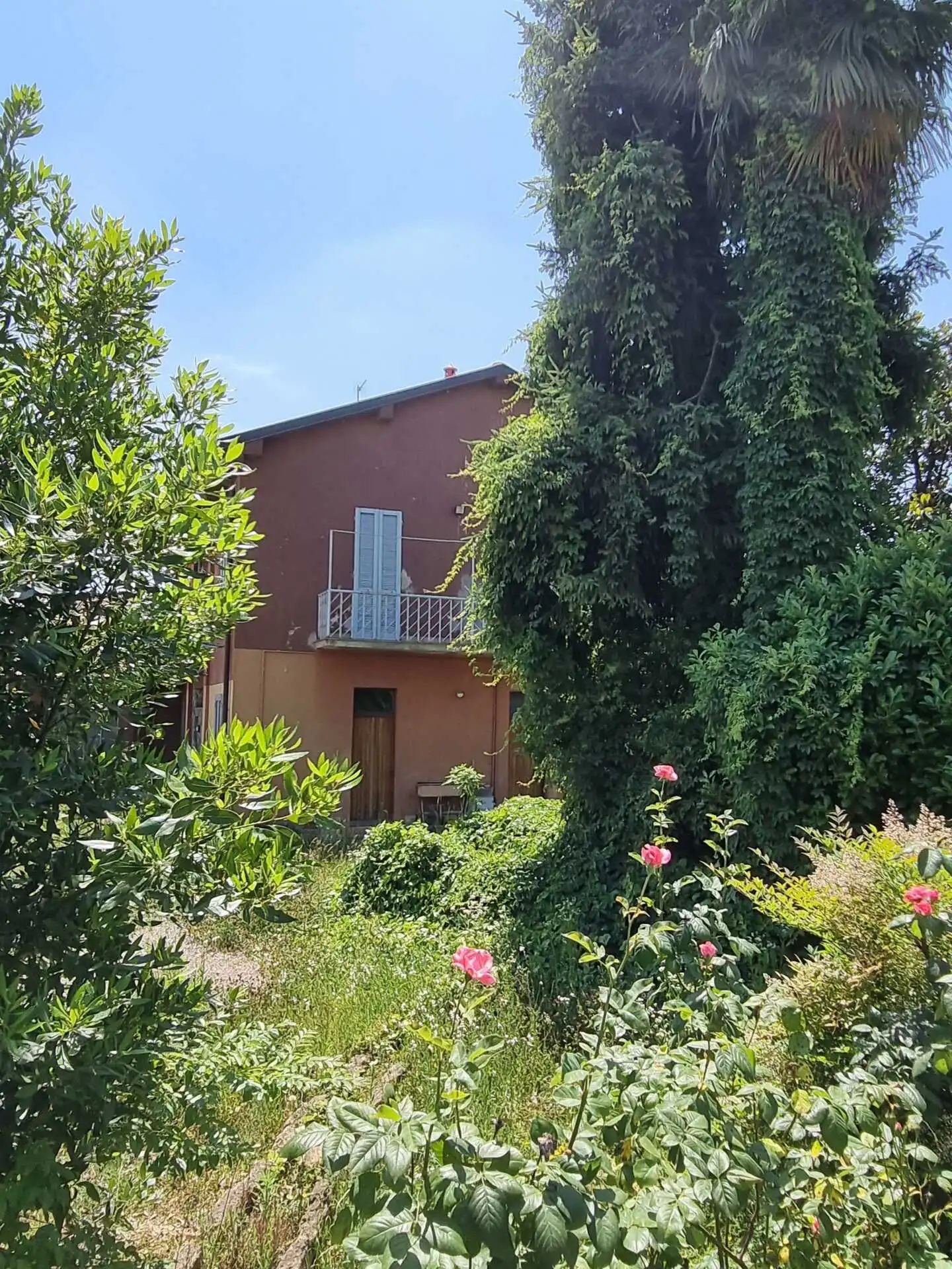 Villa singola in vendita con due appartamenti cornate d'adda (4)