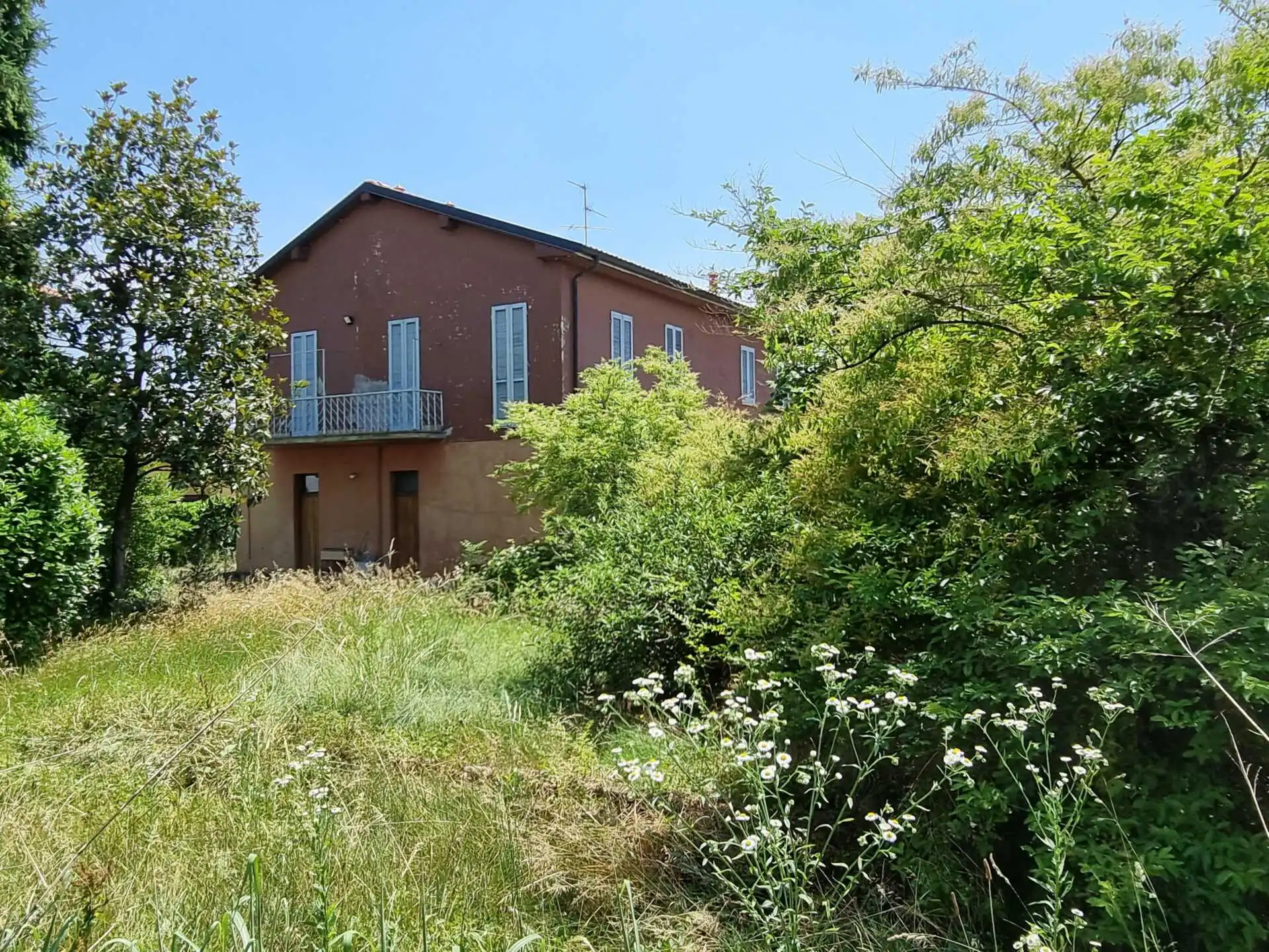 Villa singola in vendita con due appartamenti cornate d'adda (6)