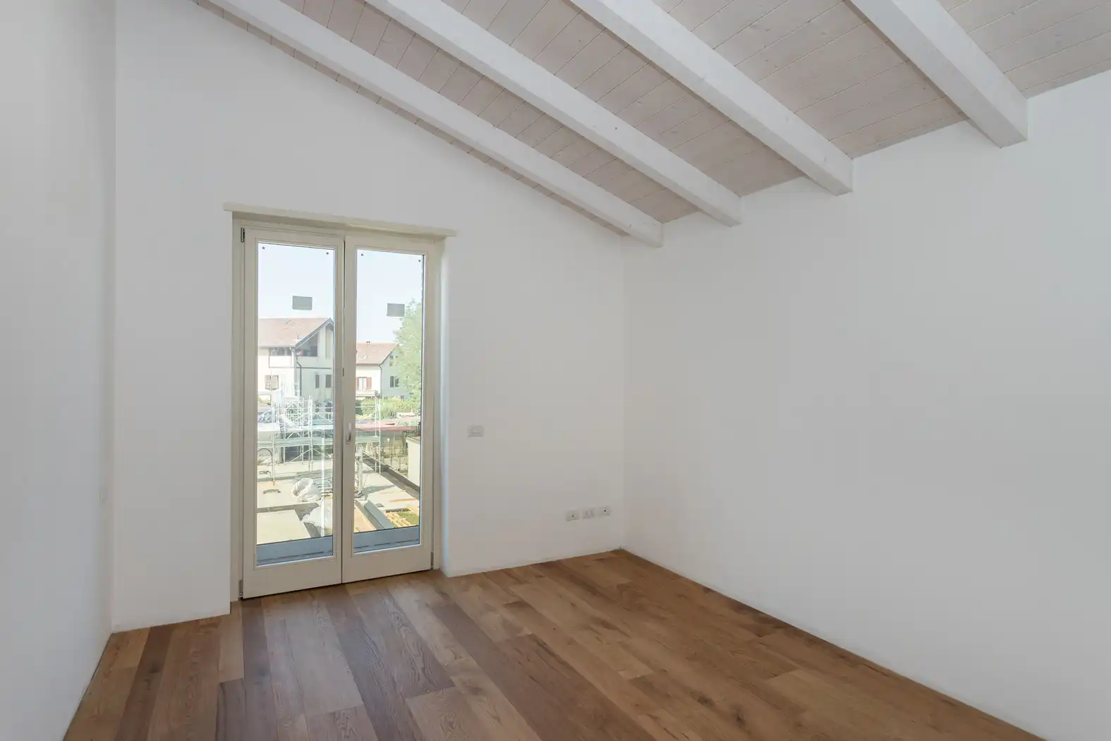 Villa nuova in vendita a Cornate d'Adda con due appartamenti (16)