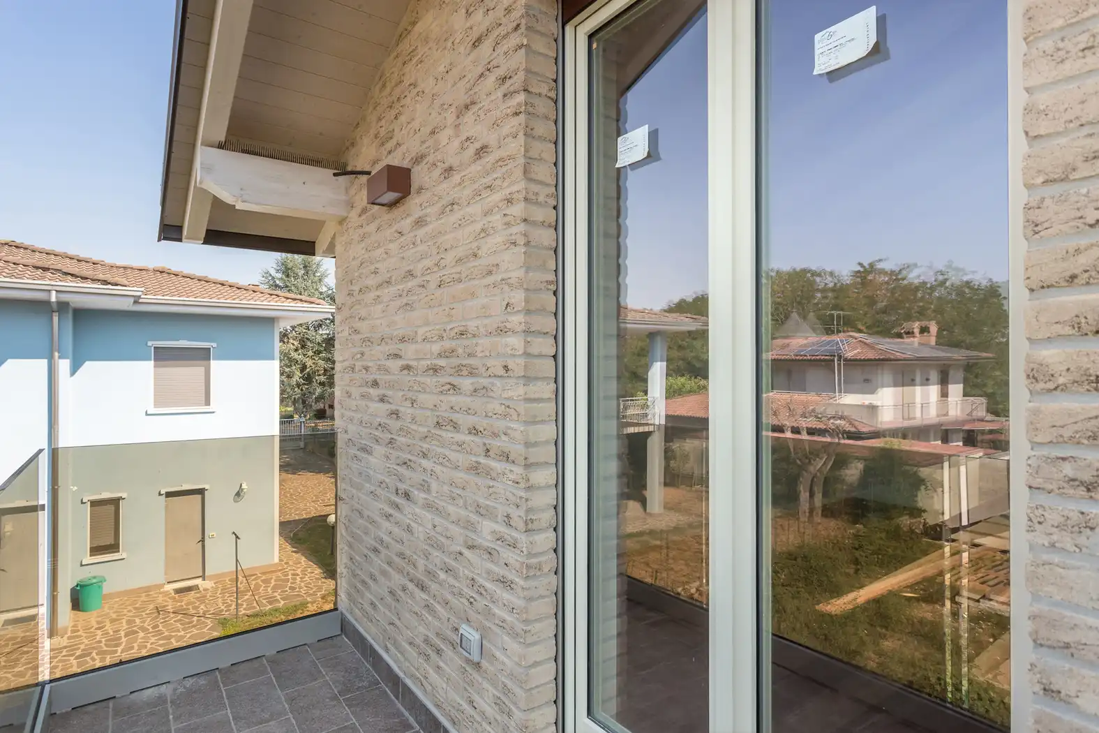 Villa nuova in vendita a Cornate d'Adda con due appartamenti (24)