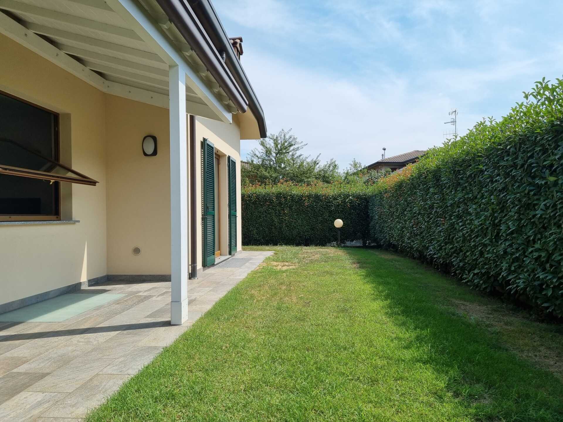 Villa singola a Molteno Lecco in vendita (1)