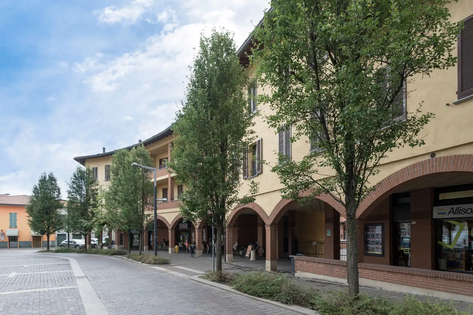 Appartamento in vendita a Cornate d'Adda con terrazzo e mansarda (1)