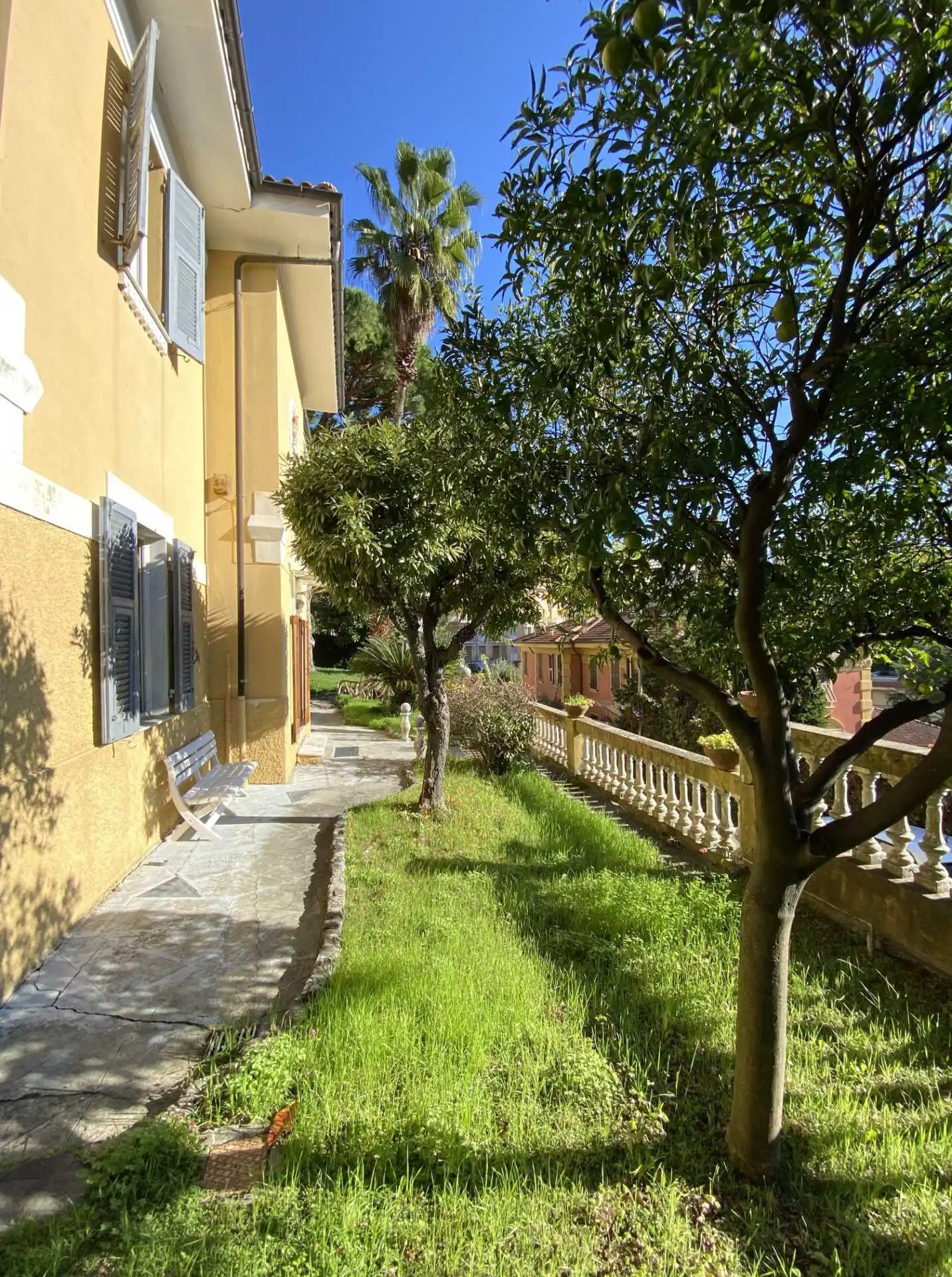 Villa in vendita a Rapallo con box e giardino (23)