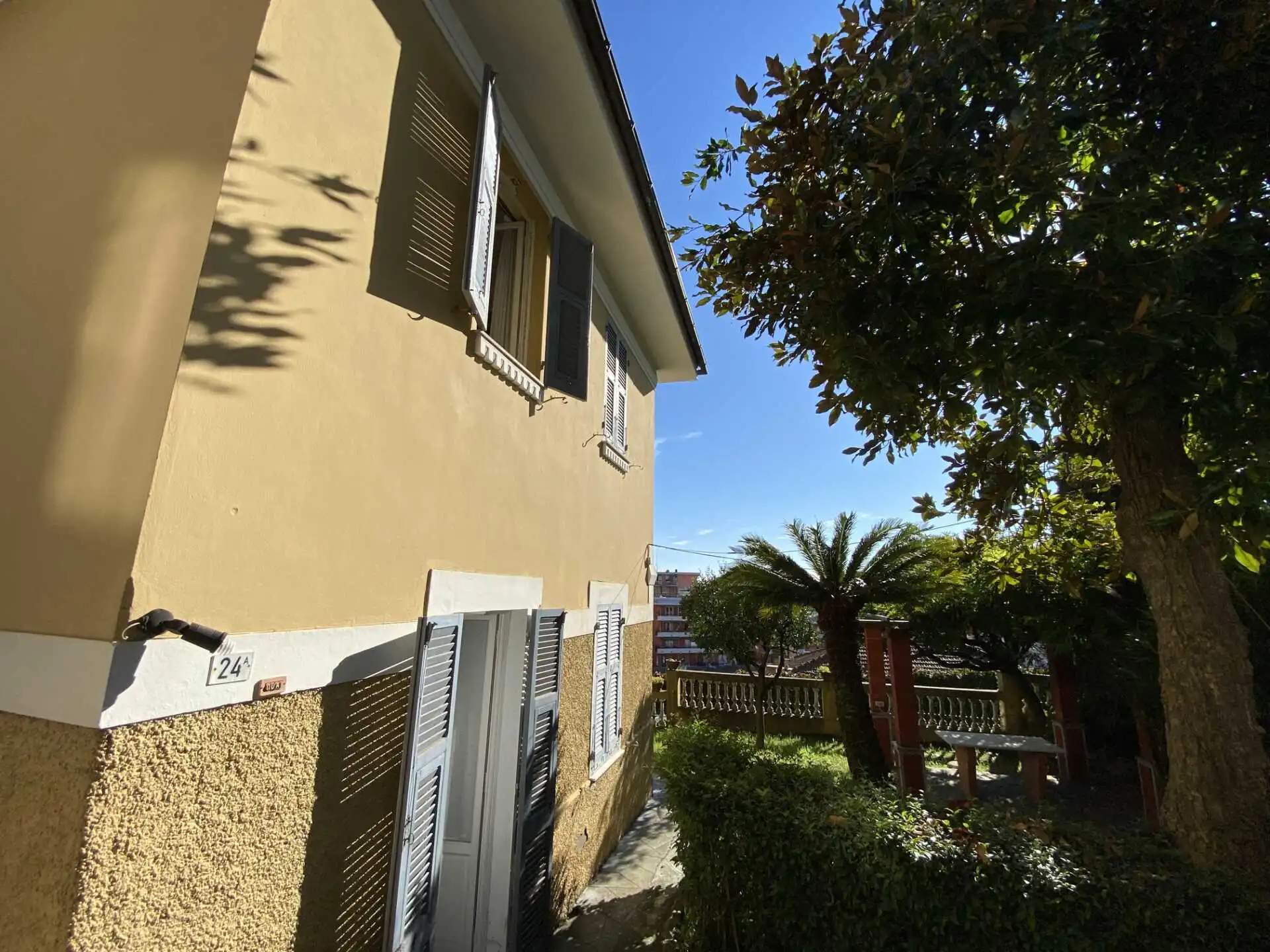 Villa in vendita a Rapallo con box e giardino (38)