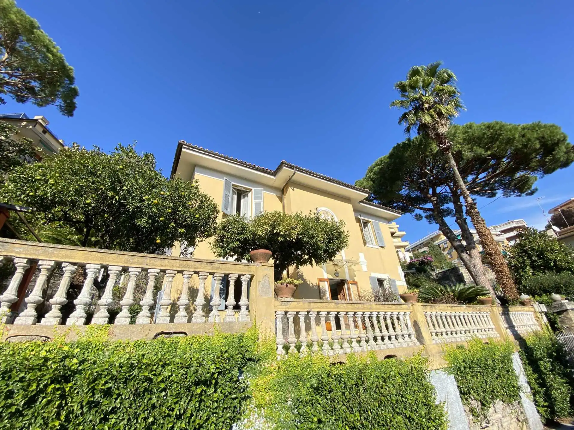 Villa in vendita a Rapallo con box e giardino (42)