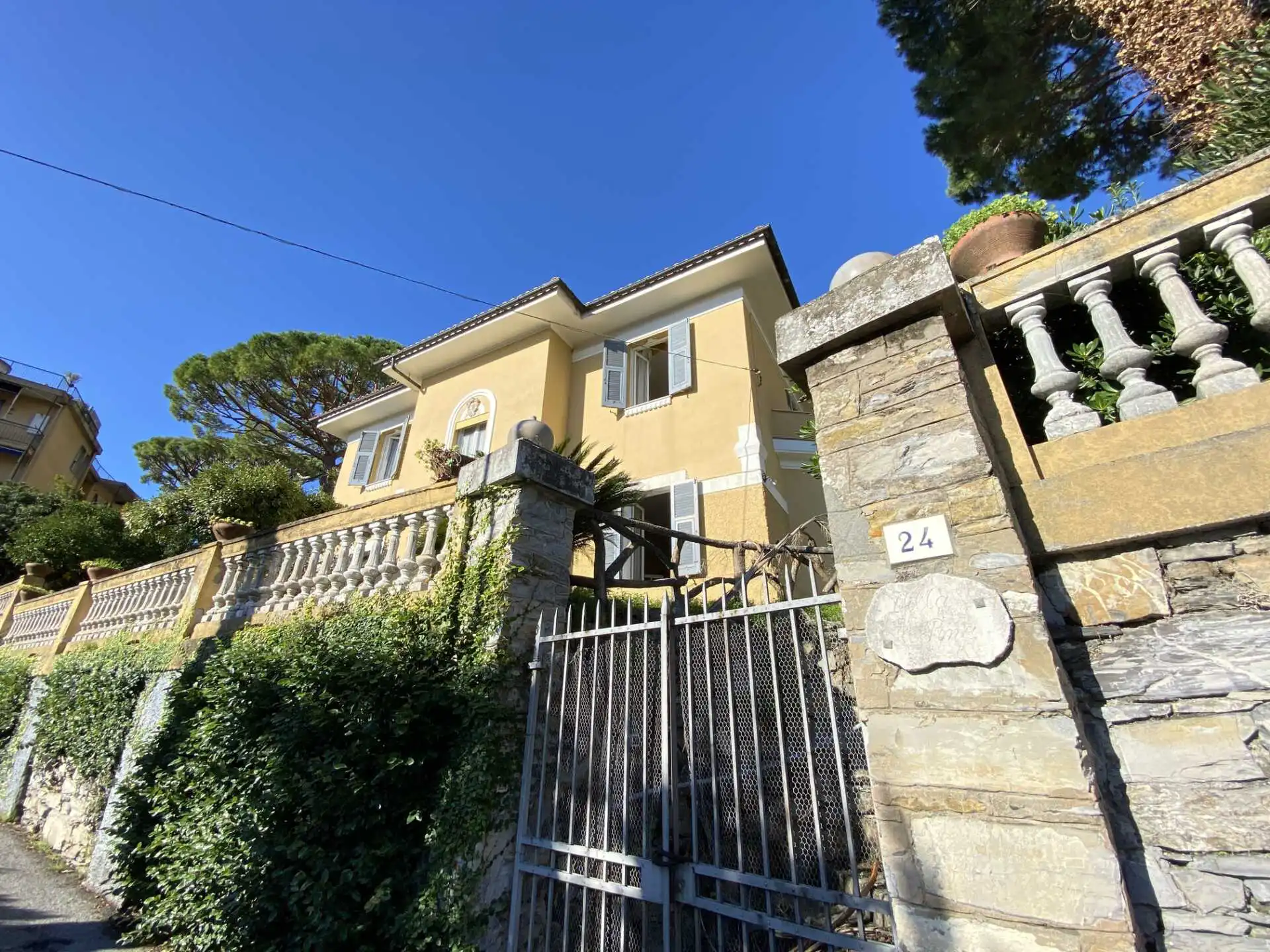 Villa in vendita a Rapallo con box e giardino (43)