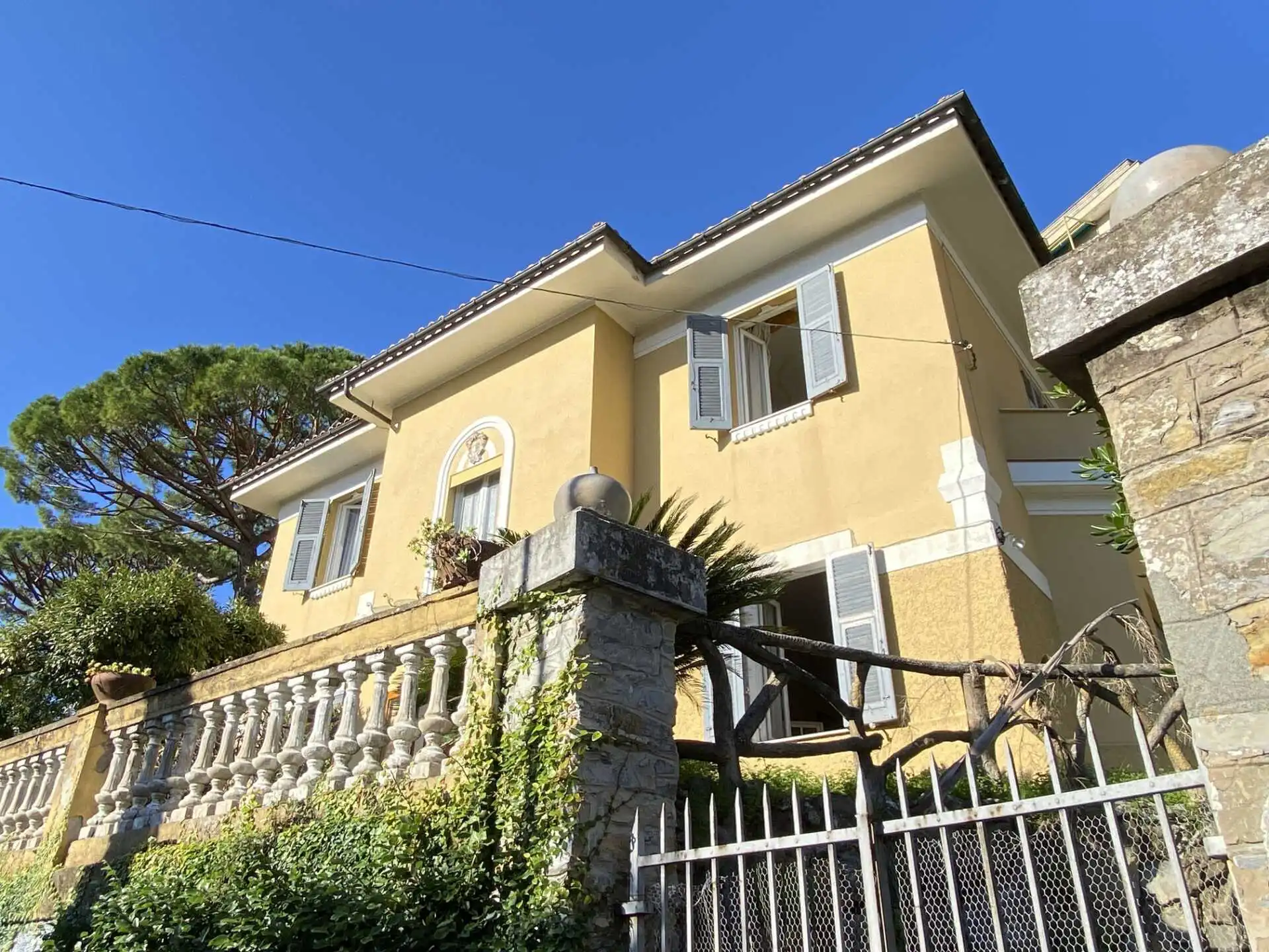 Villa in vendita a Rapallo con box e giardino (44)