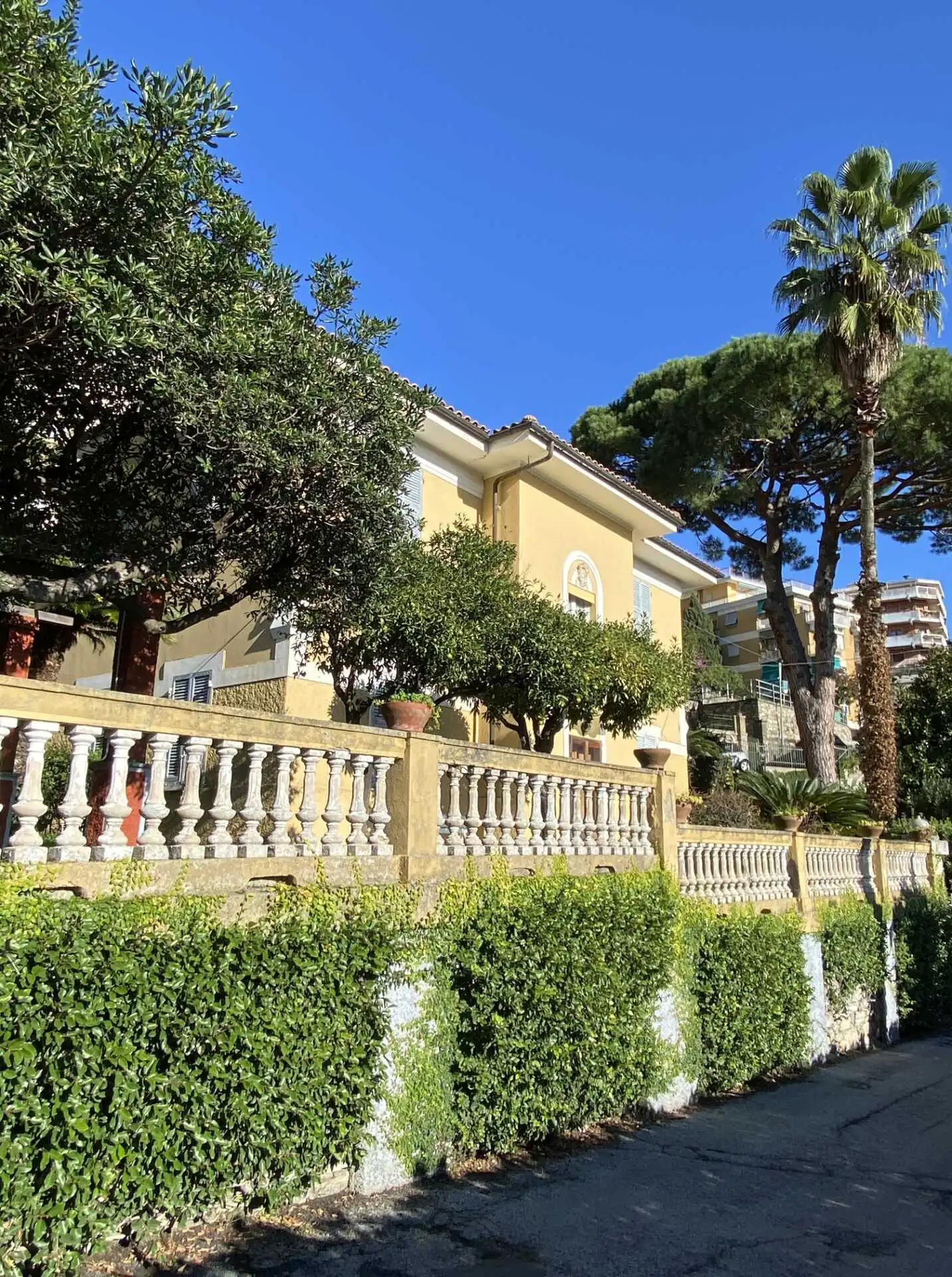 Villa in vendita a Rapallo con box e giardino (5)