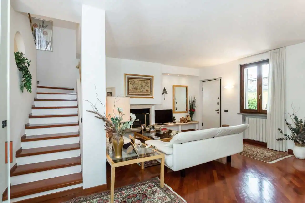 Villa in vendita a Roncello (12)