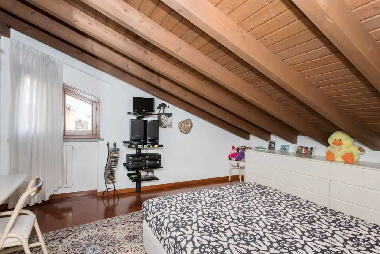 Villa in vendita a Roncello (26)
