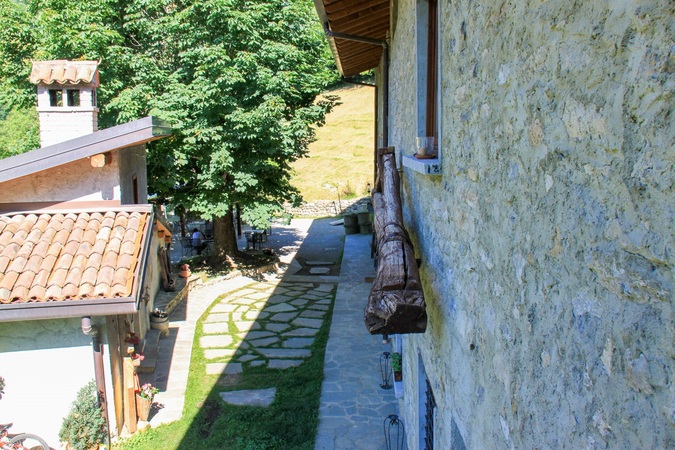 villa-con-terreno-in-vendita-in-valsassina-pasturo-lecco-lombardia-CASA&STYLE-AGENZIA-IMMOBILIARE-MILANO-BRIANZA (8)