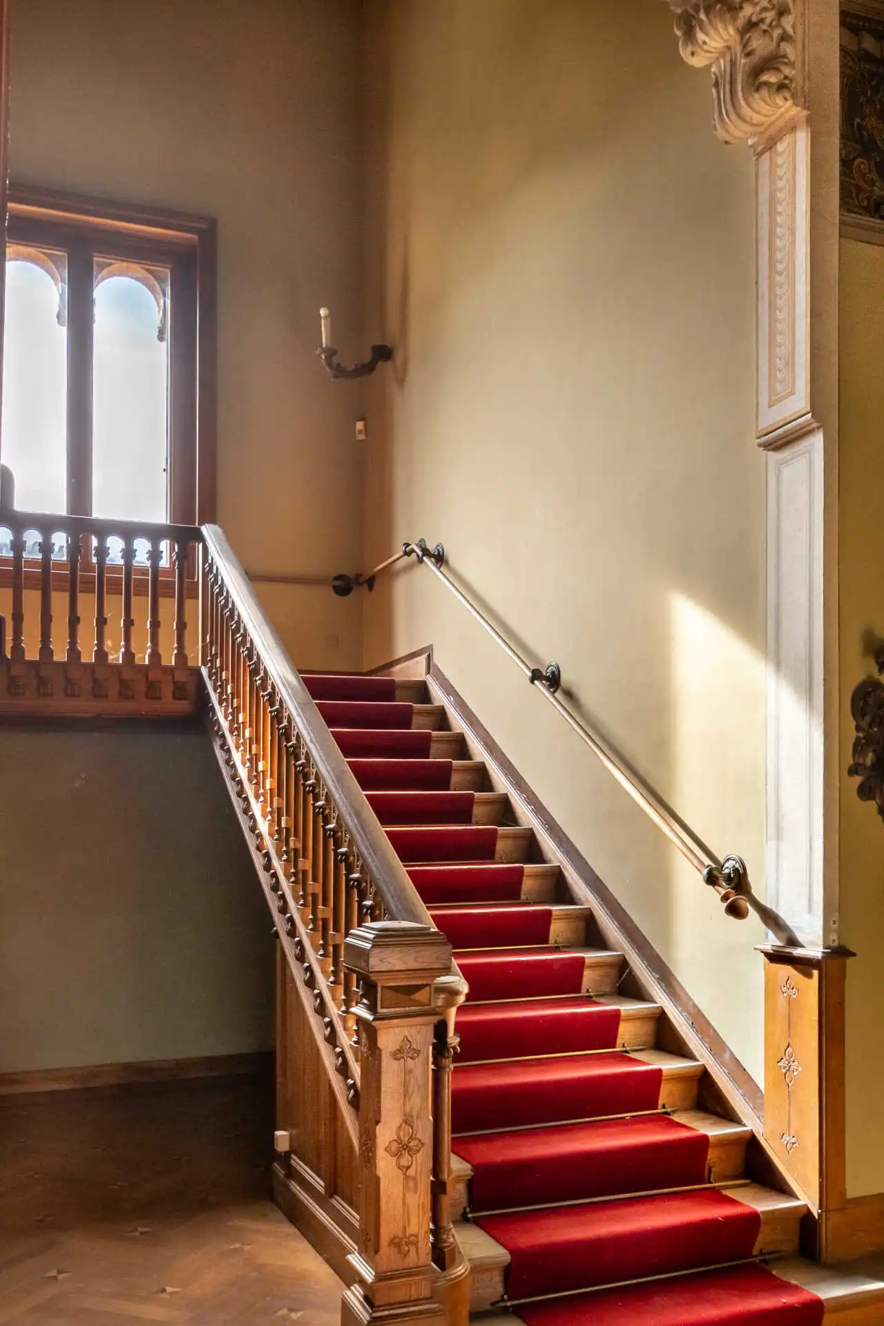 Villa in stile Castello neo-mediovale Arezzo Toscana (11)