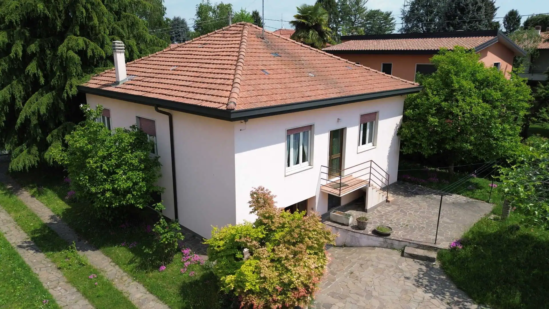 DCIM100MEDIADJI_0173.JPG