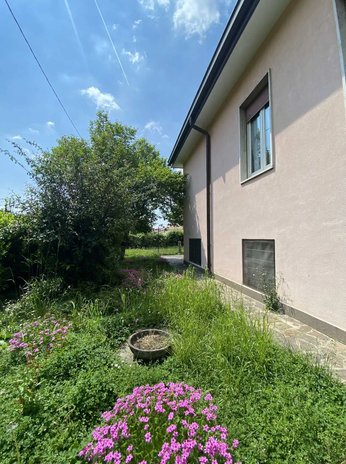Villa singola in vendita a Bernareggio con terreno edificabile (7)