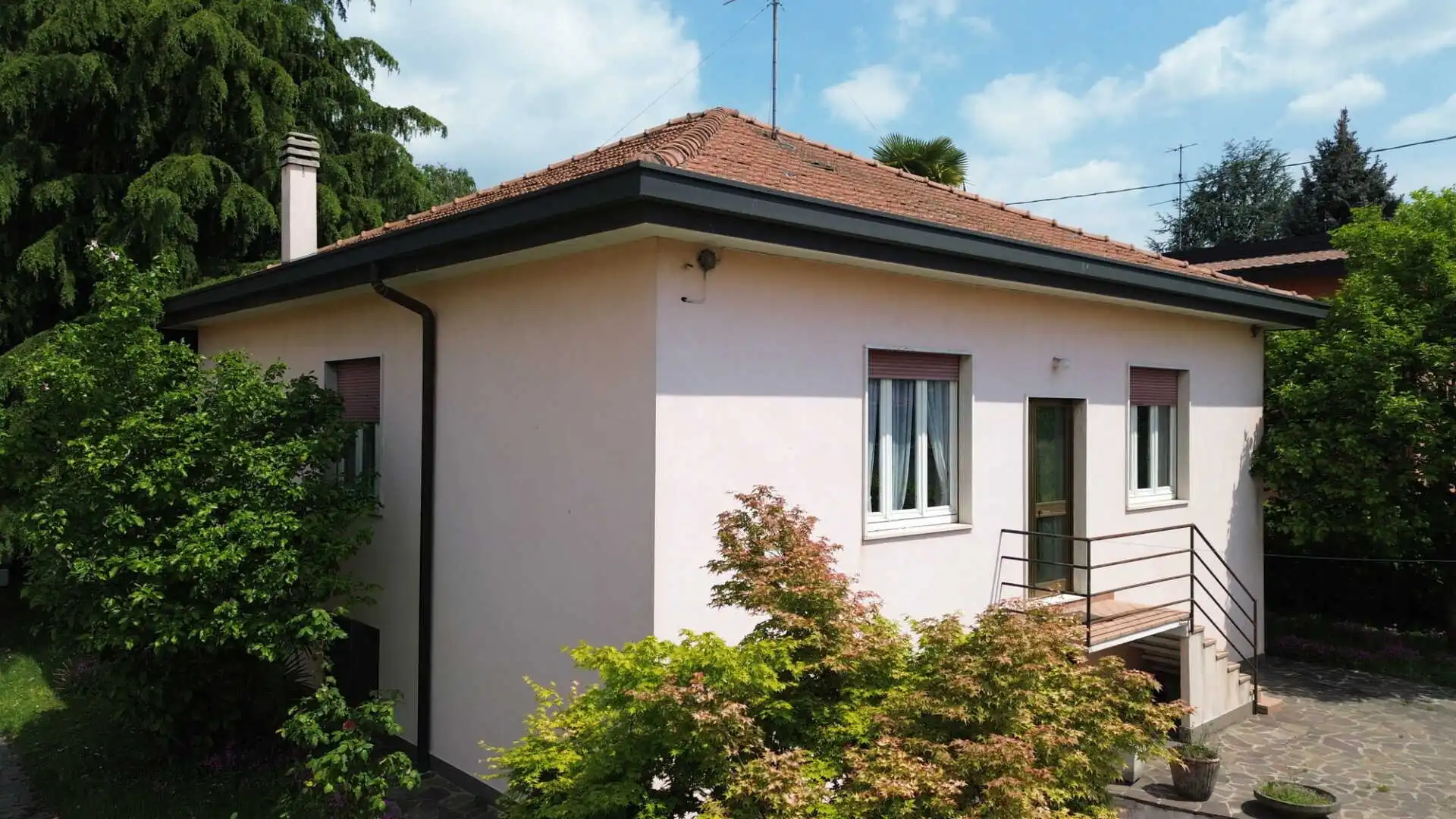 DCIM100MEDIADJI_0174.JPG