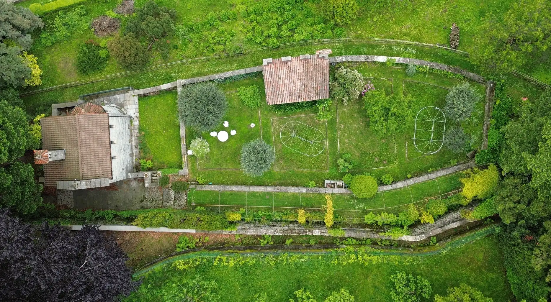 Villa d'epoca di lusso sul lago di Como in vendita (1)