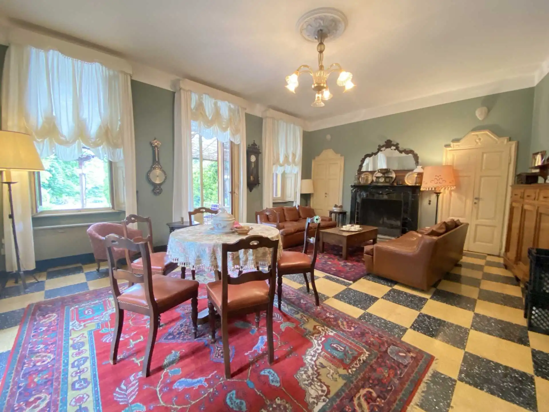 Villa d'epoca di lusso sul lago di Como in vendita (9)